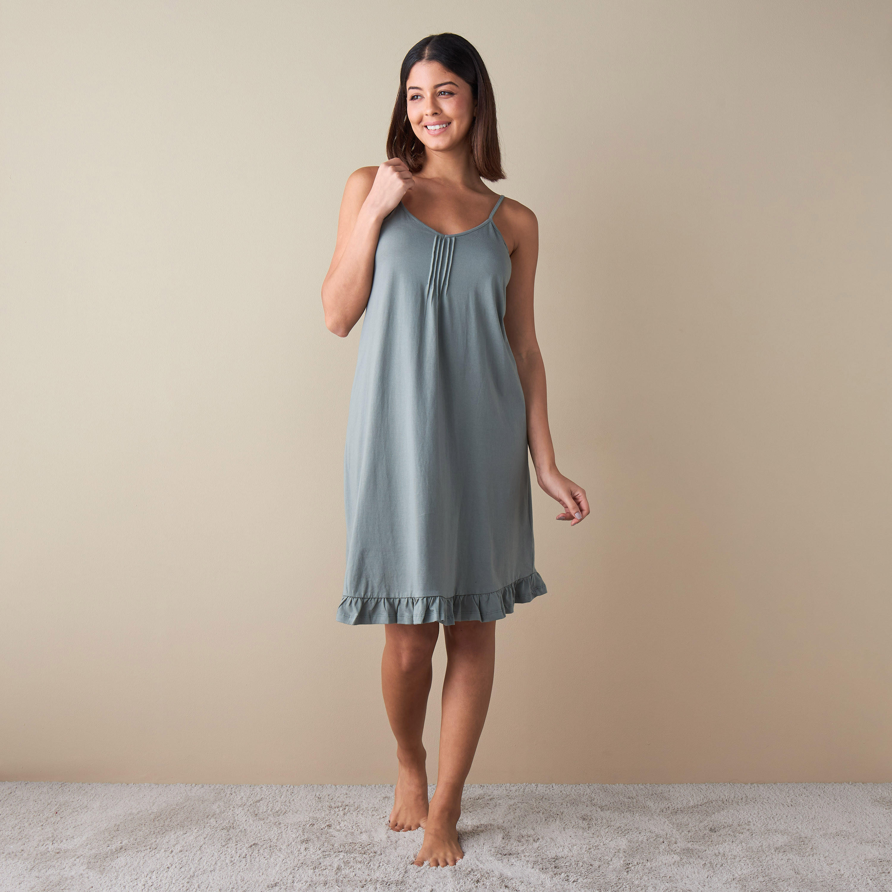 فستان سهل الارتداء بتفاصيل كشكش وغرز -  طقم من قطعتين-women-clothing-nightwear-nighties-image-5
