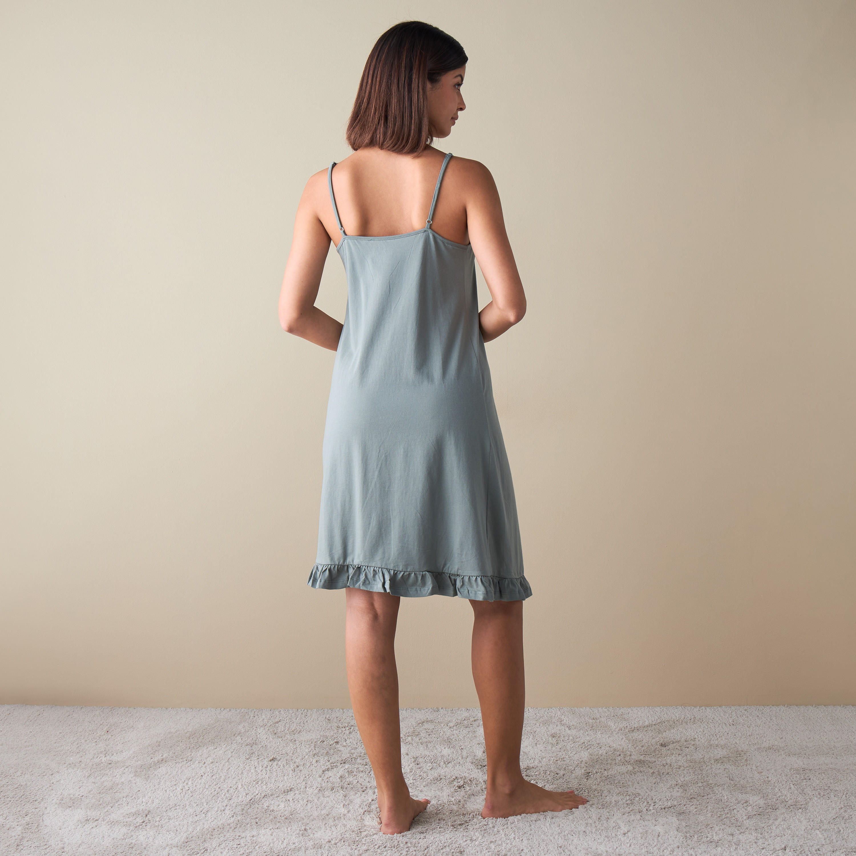 فستان سهل الارتداء بتفاصيل كشكش وغرز -  طقم من قطعتين-women-clothing-nightwear-nighties-image-6