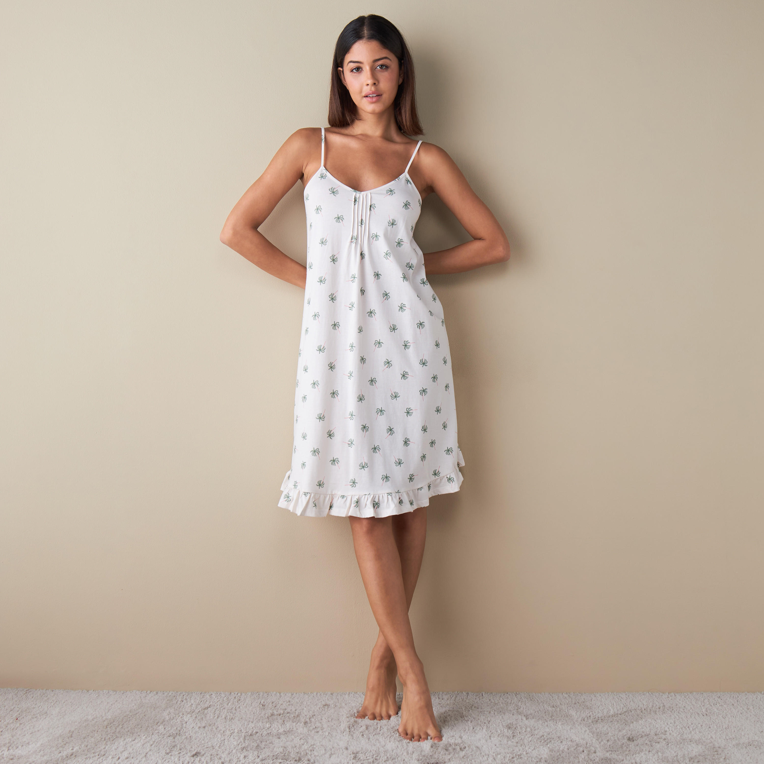 فستان سهل الارتداء بتفاصيل كشكش وغرز -  طقم من قطعتين-women-clothing-nightwear-nighties-image-8