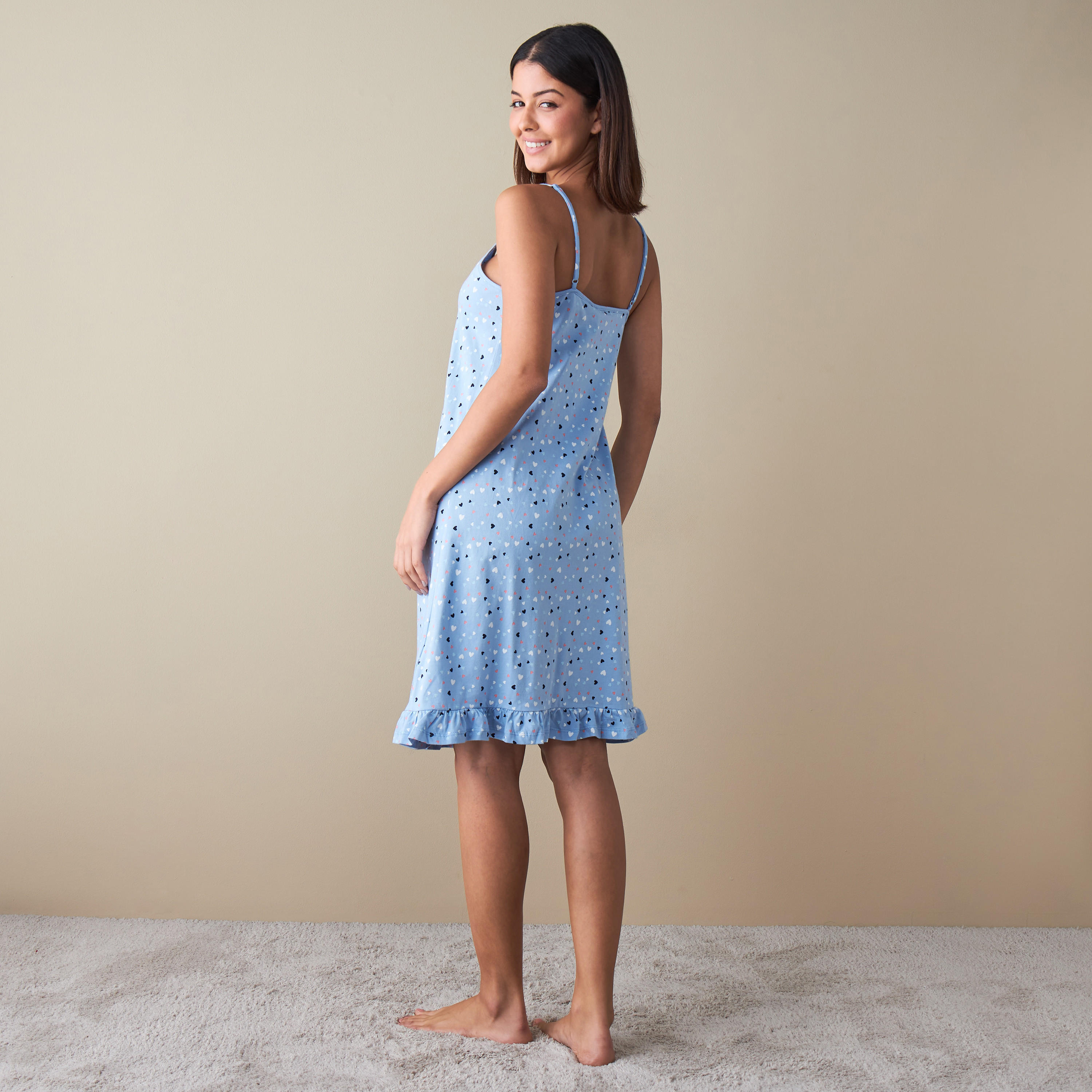 فستان سهل الارتداء بتفاصيل كشكش وغرز -  طقم من قطعتين-women-clothing-nightwear-nighties-image-3