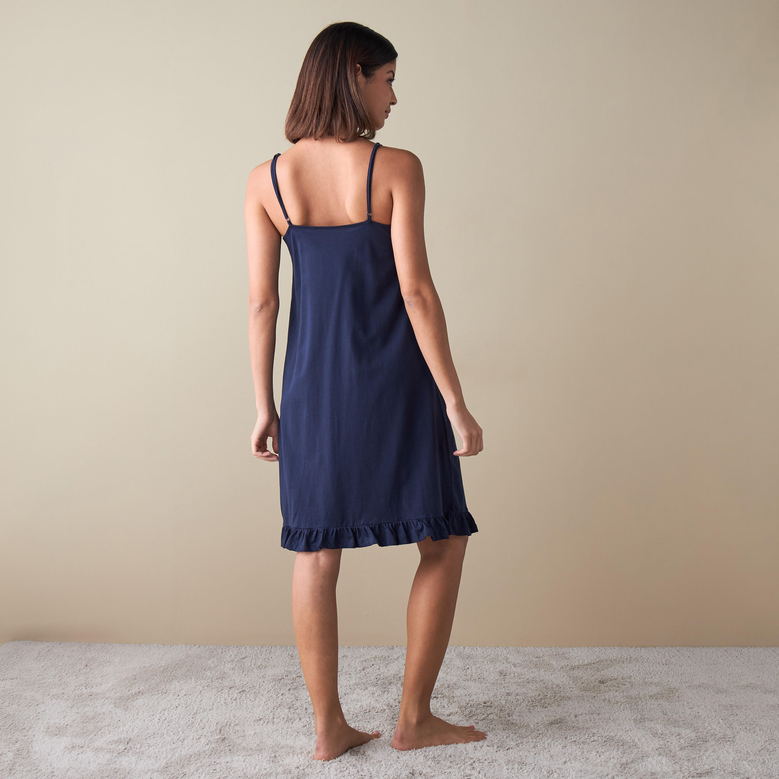 فستان سهل الارتداء بتفاصيل كشكش وغرز -  طقم من قطعتين-women-clothing-nightwear-nighties-image-6