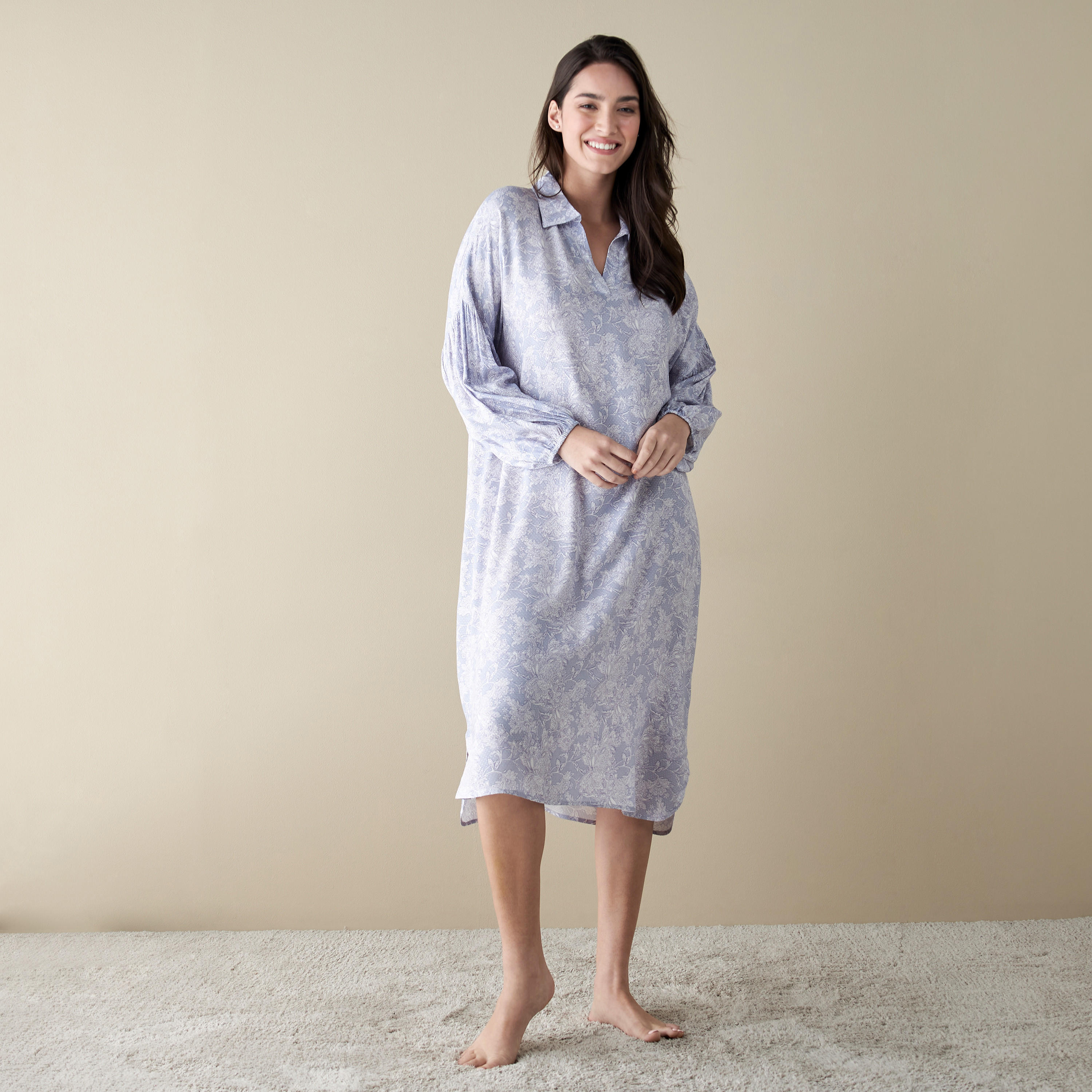 قميص نوم بياقة عادية وأكمام طويلة وطبعات بالكامل-women-clothing-nightwear-nighties-image-2