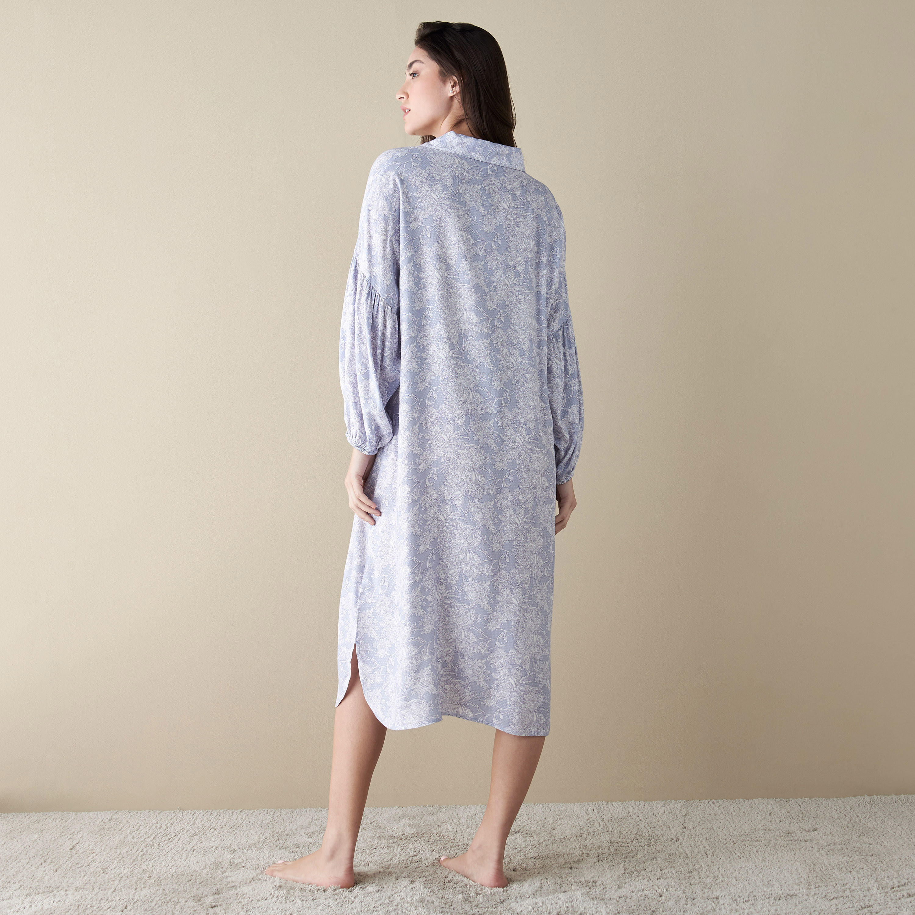 قميص نوم بياقة عادية وأكمام طويلة وطبعات بالكامل-women-clothing-nightwear-nighties-image-3