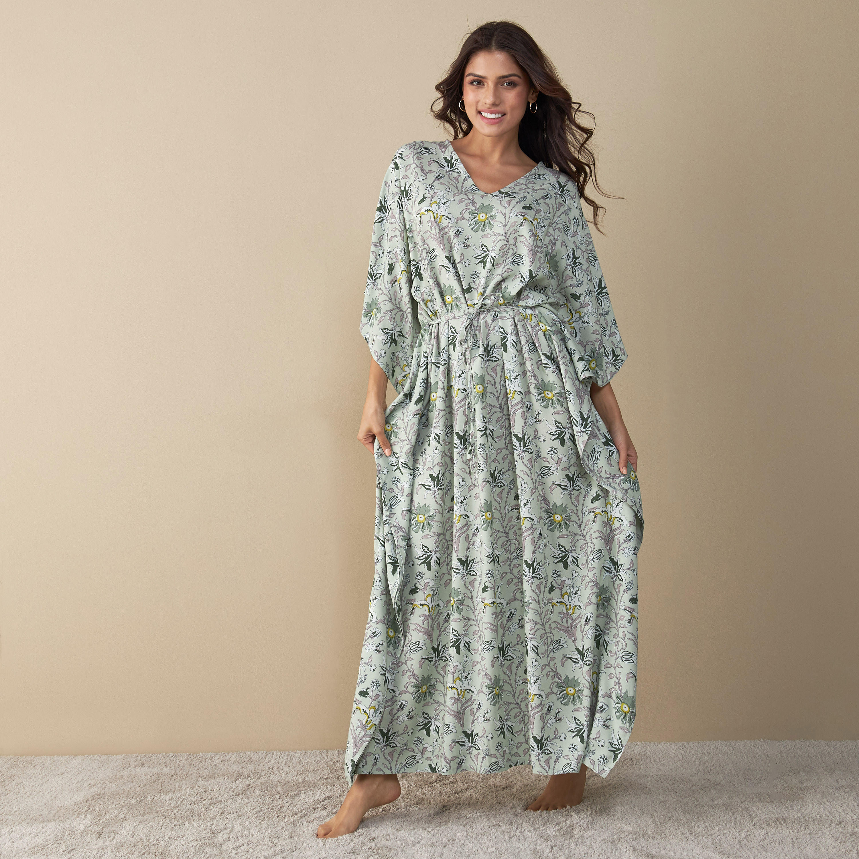 ثوب نوم قفطان بأربطة وطبعات أزهار-women-clothing-nightwear-nighties-image-3