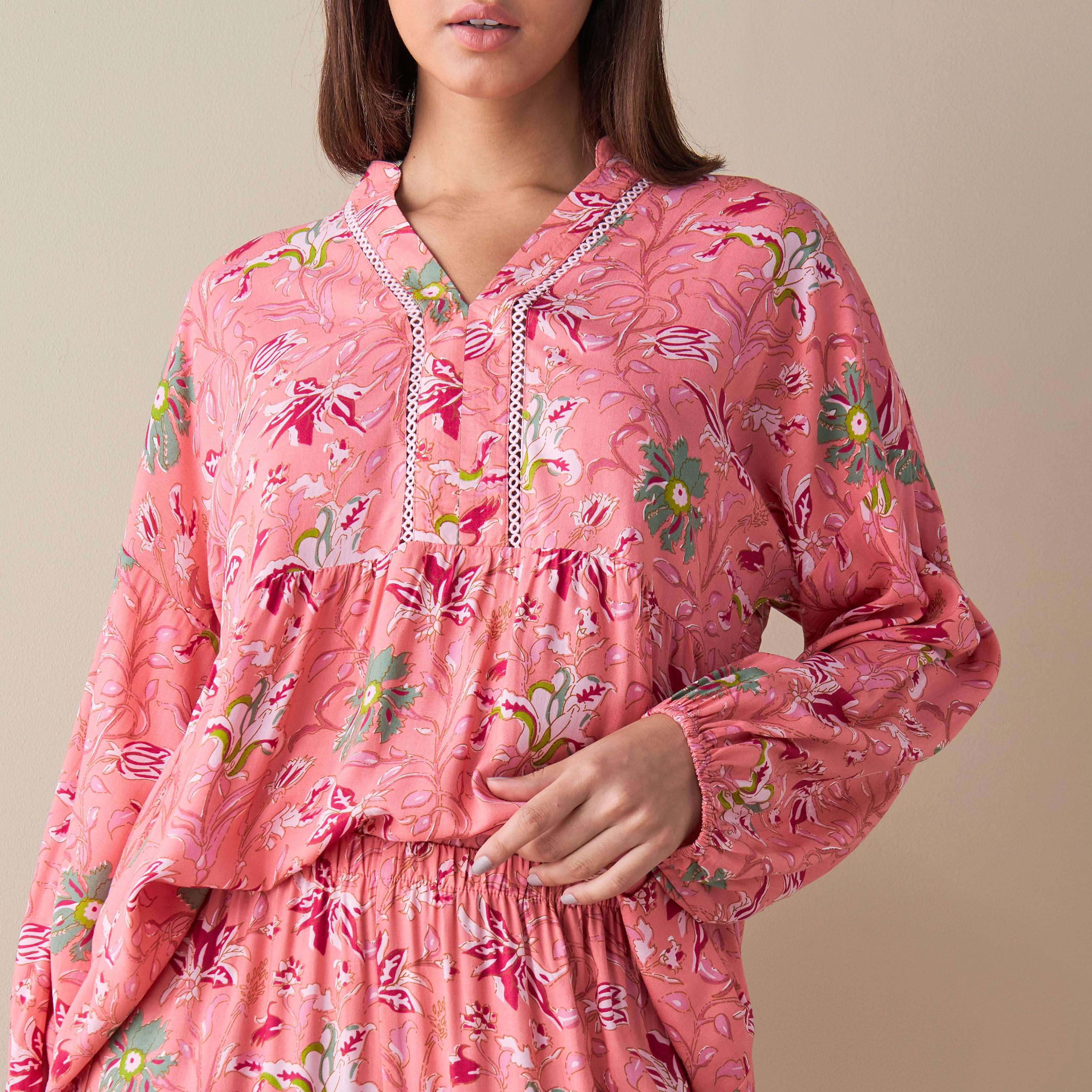 طقم بنطلون بيجاما وبلوزة بطبعات زهرية-women-clothing-nightwear-pyjamas-longsets-image-5