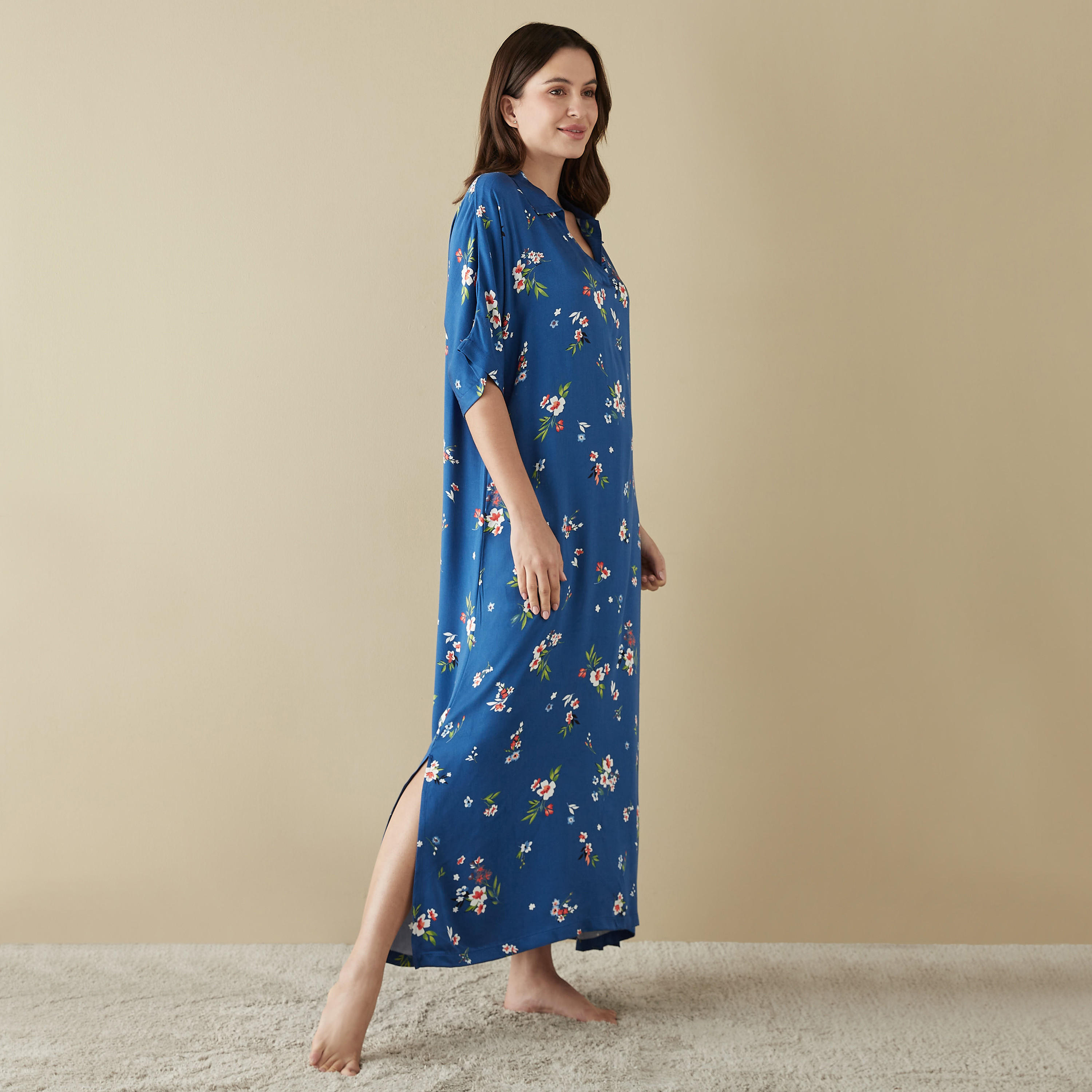 قميص نوم بطبعات أزهار وفتحة-women-clothing-nightwear-nighties-image-2