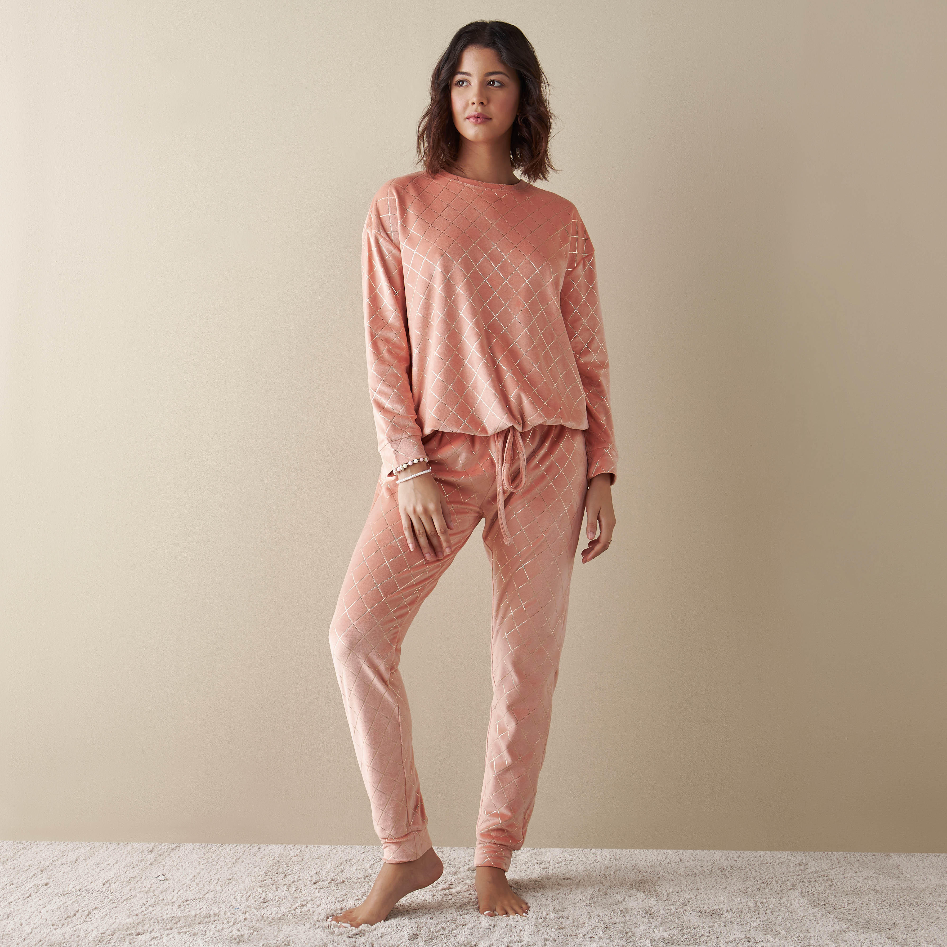 Textured Long Sleeves Top and Pyjama Set-women-clothing-nightwear-pyjamas-longsets-image-1