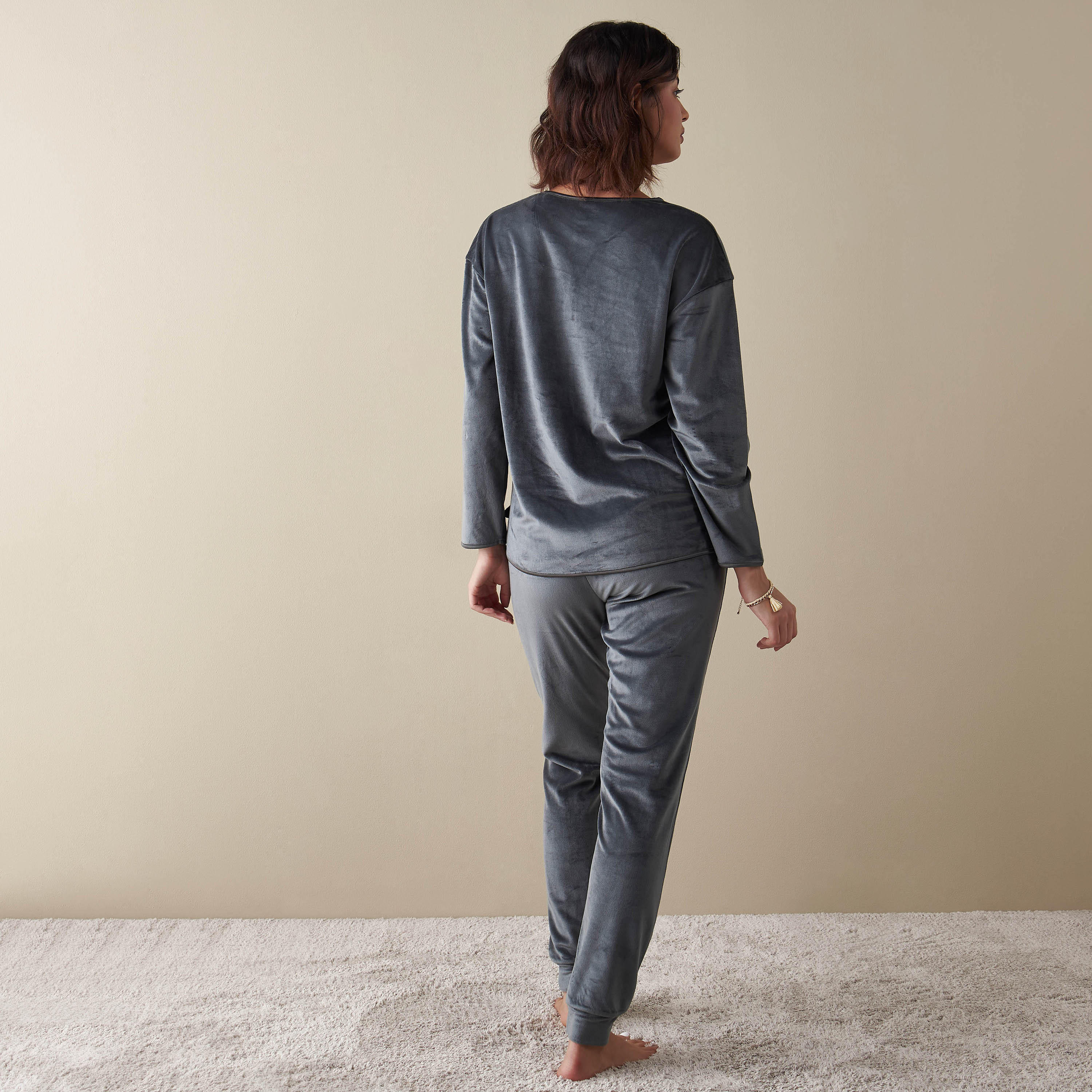 طقم بنطلون بيجاما وبلوزة سادة بأكمام طويلة-women-clothing-nightwear-pyjamas-longsets-image-2