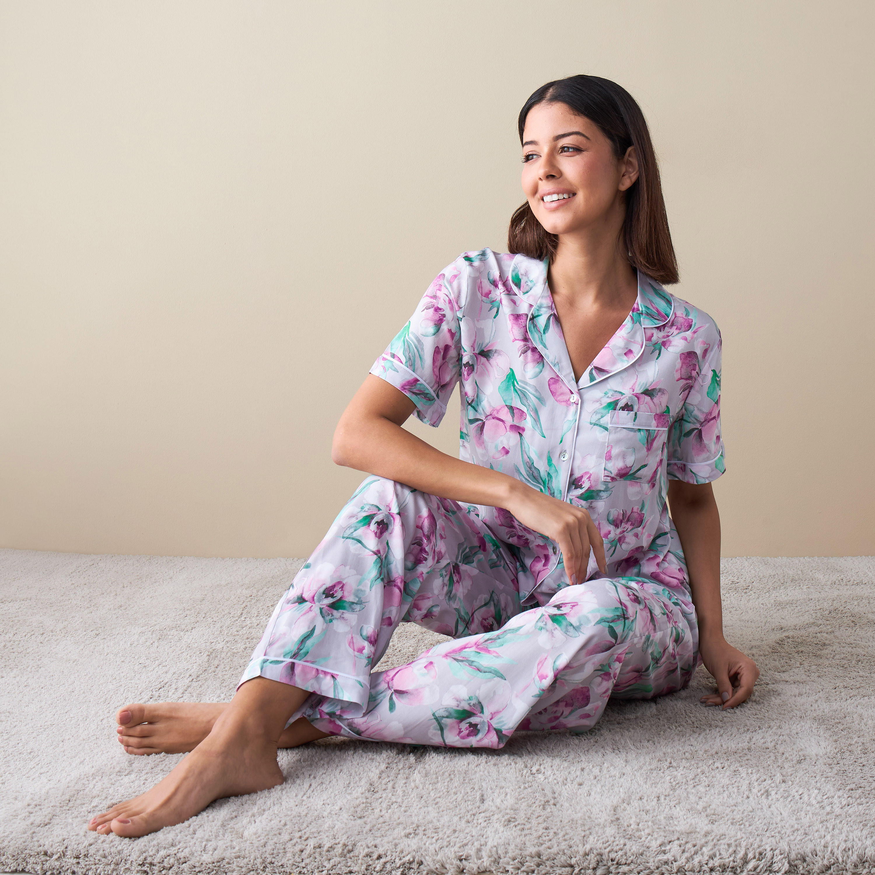 طقم بنطلون بيجاما وقميص بطبعات-women-clothing-nightwear-pyjamas-longsets-image-1