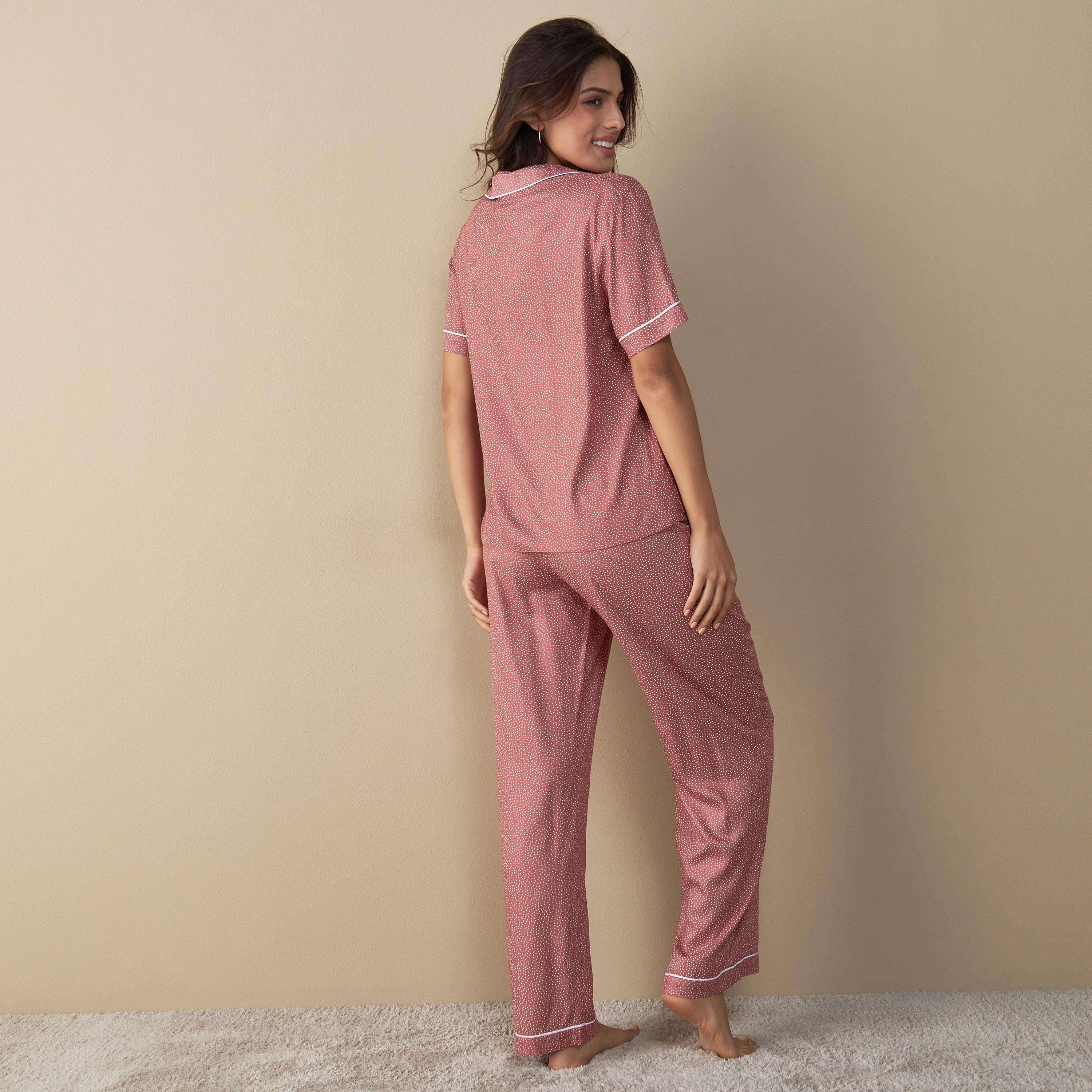 طقم بيجاماوقميص بطبعات منقطة-women-clothing-nightwear-pyjamas-longsets-image-2