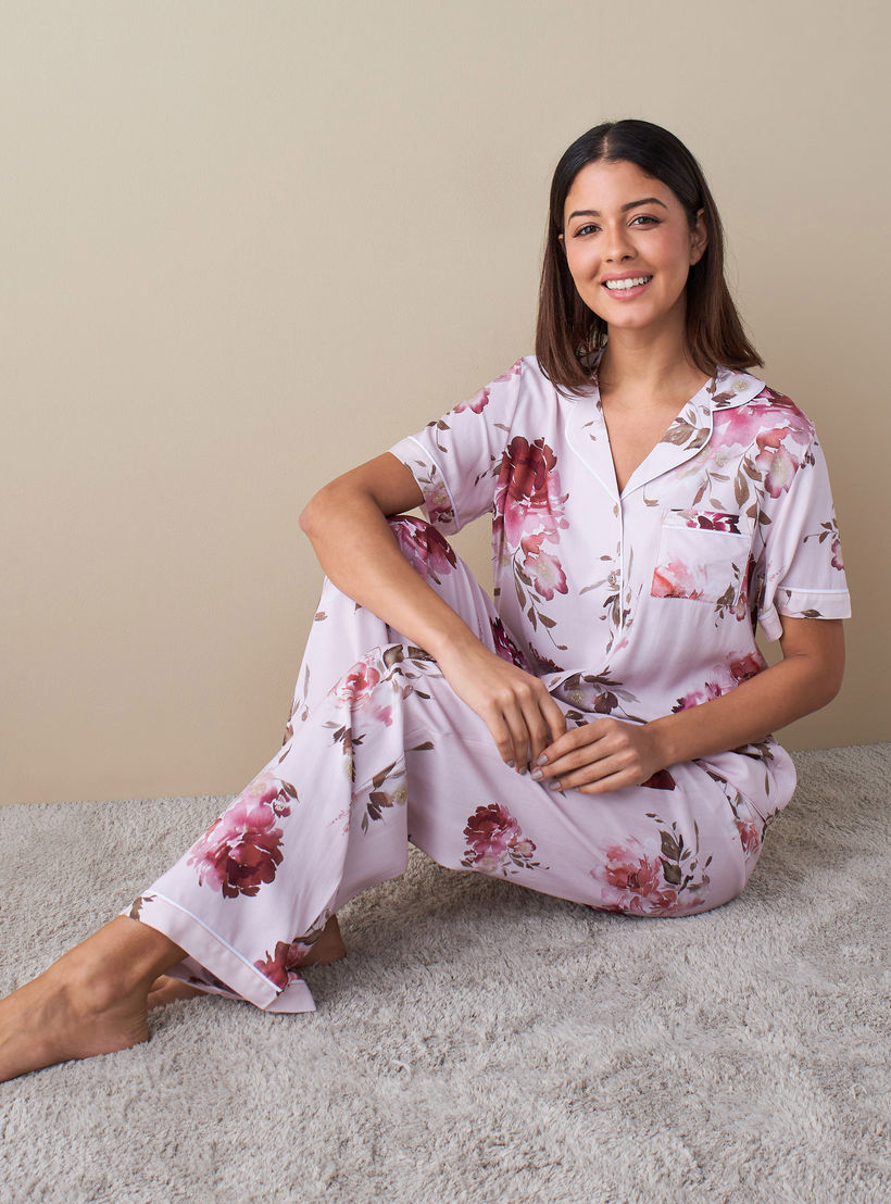 طقم بنطلون بيجاما وقميص بطبعات-women-clothing-nightwear-pyjamas-longsets-image-1