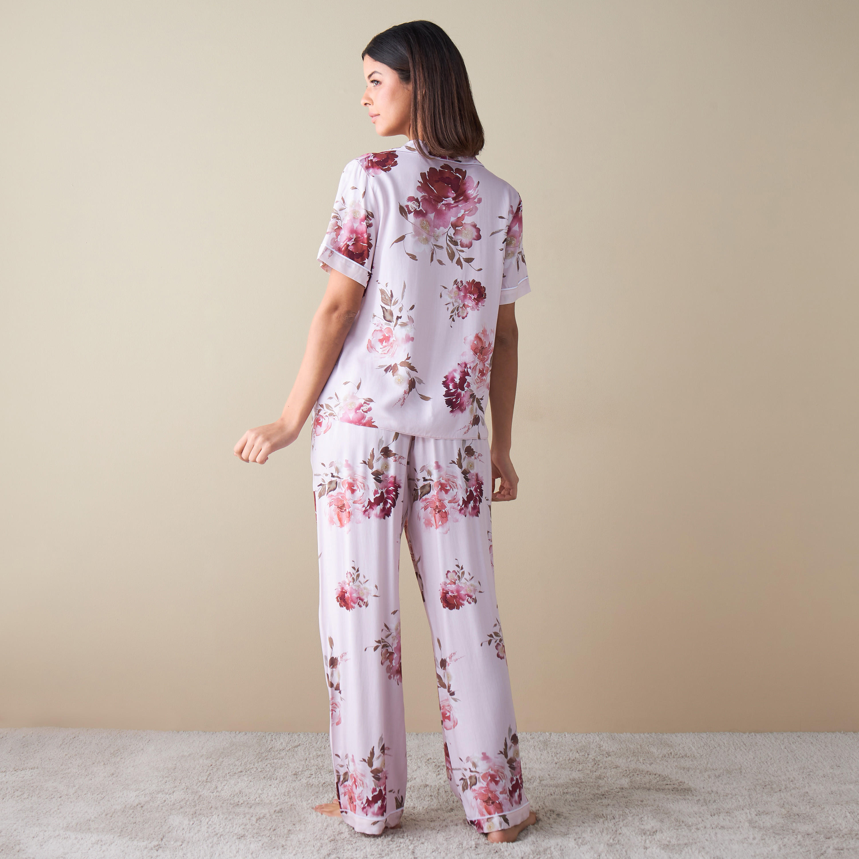طقم بنطلون بيجاما وقميص بطبعات-women-clothing-nightwear-pyjamas-longsets-image-2
