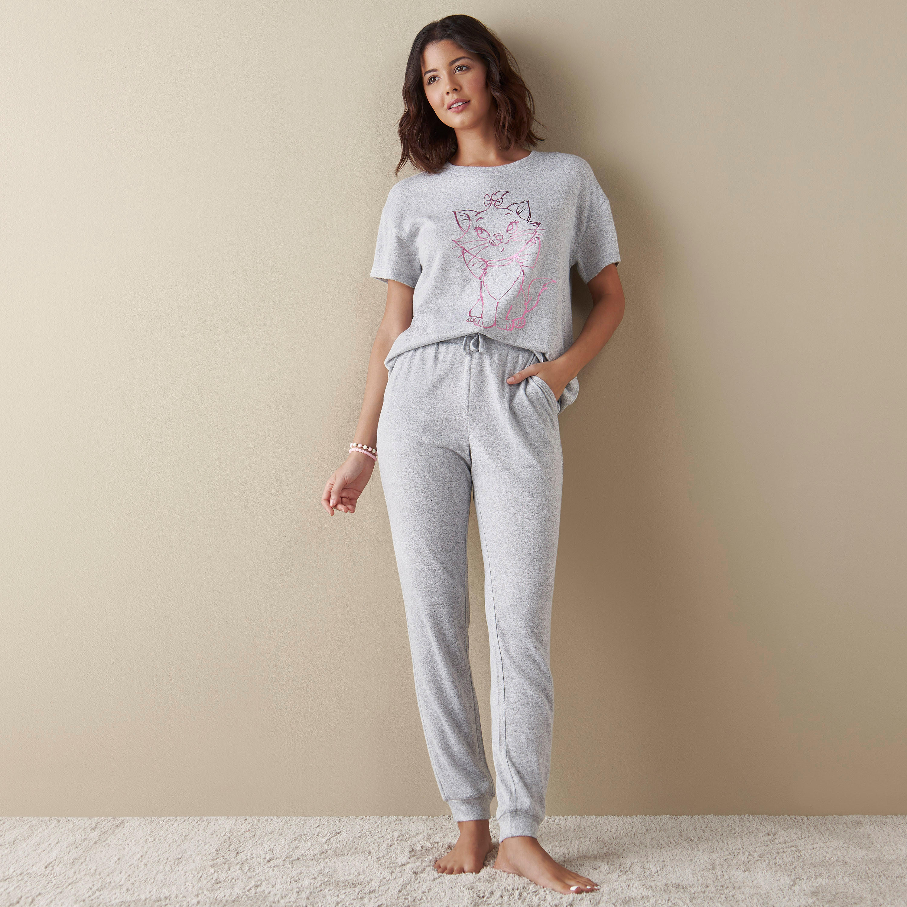 طقم بنطلون بيجاما وتيشيرت بطبعات ماري-women-clothing-nightwear-pyjamas-longsets-image-1