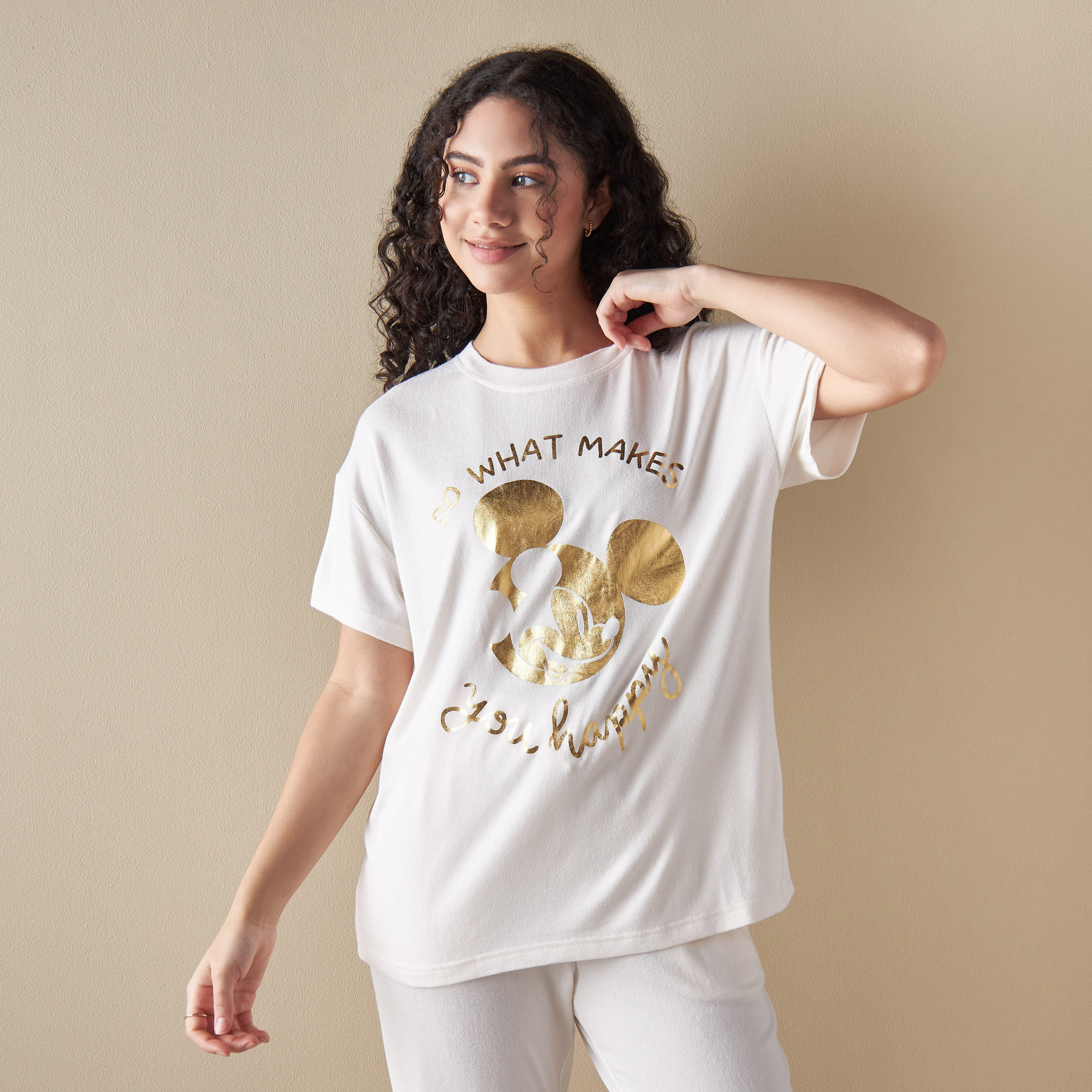 طقم بنطلون بيجاما وتيشيرت بطبعات ميكي ماوس-women-clothing-nightwear-pyjamas-longsets-image-3