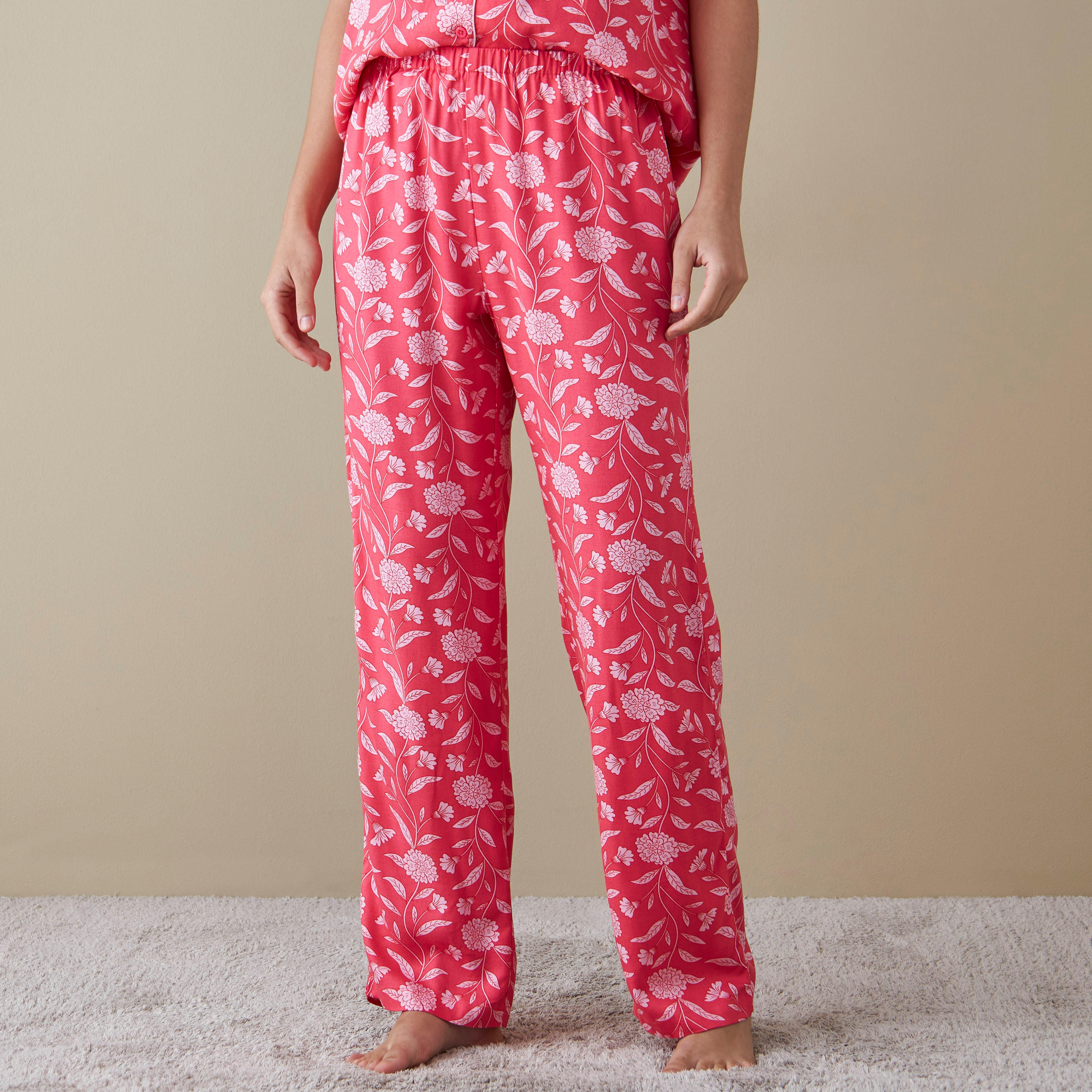 طقم قميص بطبعات وبنطلون بيجاما وقناع عيون-women-clothing-nightwear-pyjamas-longsets-image-4