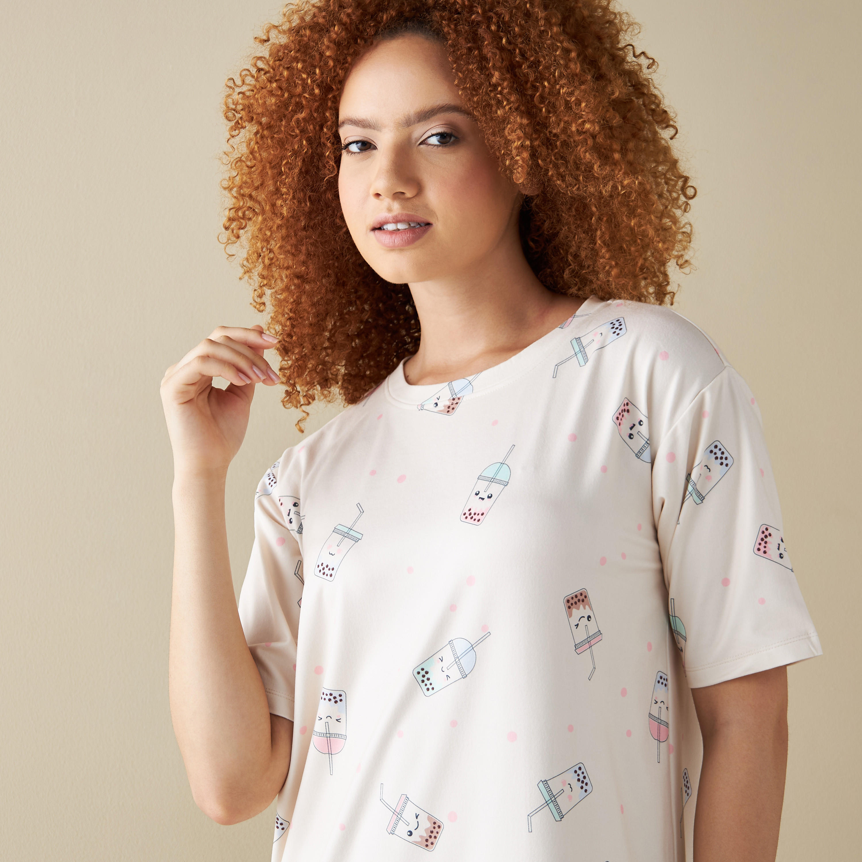 قميص نوم بياقة مستديرة وأكمام قصيرة وطبعات - طقم من قطعتين-women-clothing-nightwear-nighties-image-11