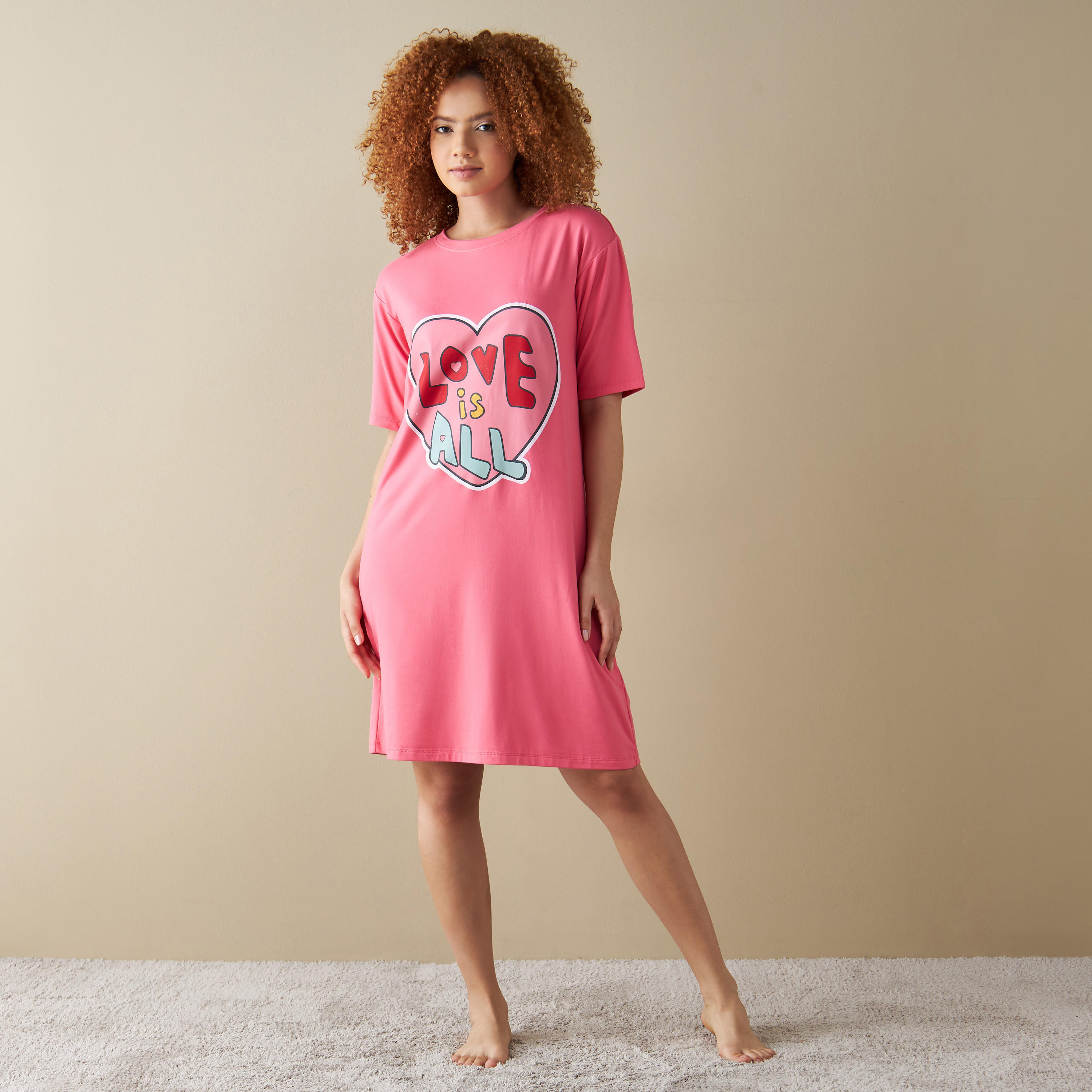 قميص نوم بياقة مستديرة وأكمام قصيرة وطبعات - طقم من قطعتين-women-clothing-nightwear-nighties-image-14