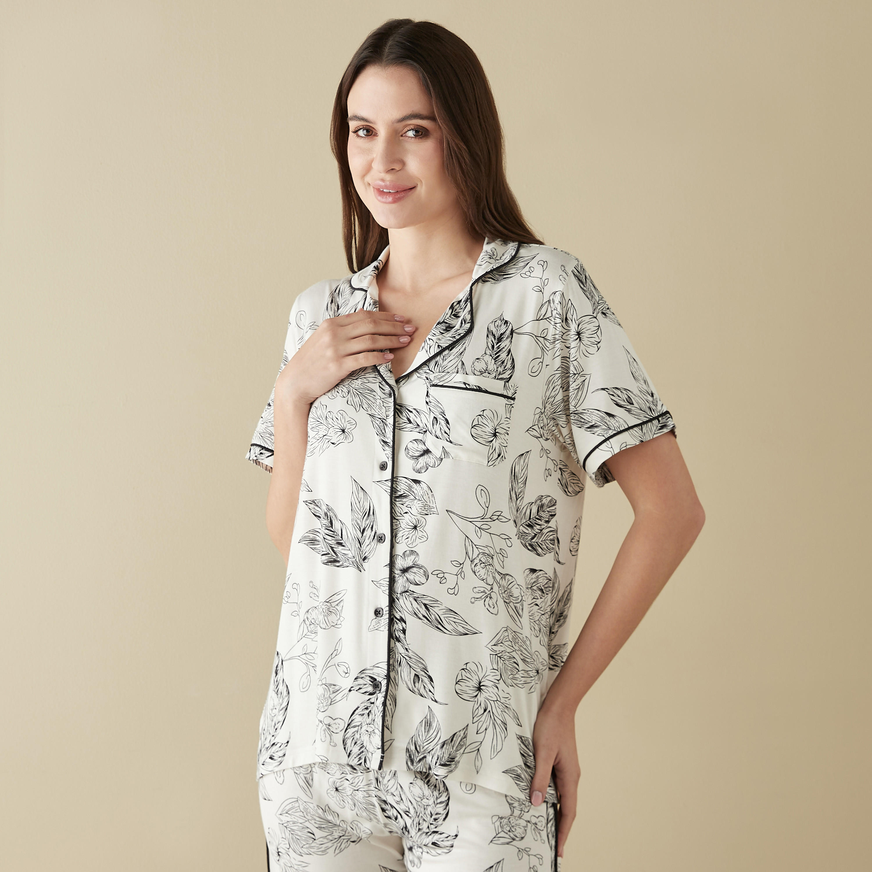 طقم بنطلون بيجاما وقميص بطبعات-women-clothing-nightwear-pyjamas-longsets-image-2