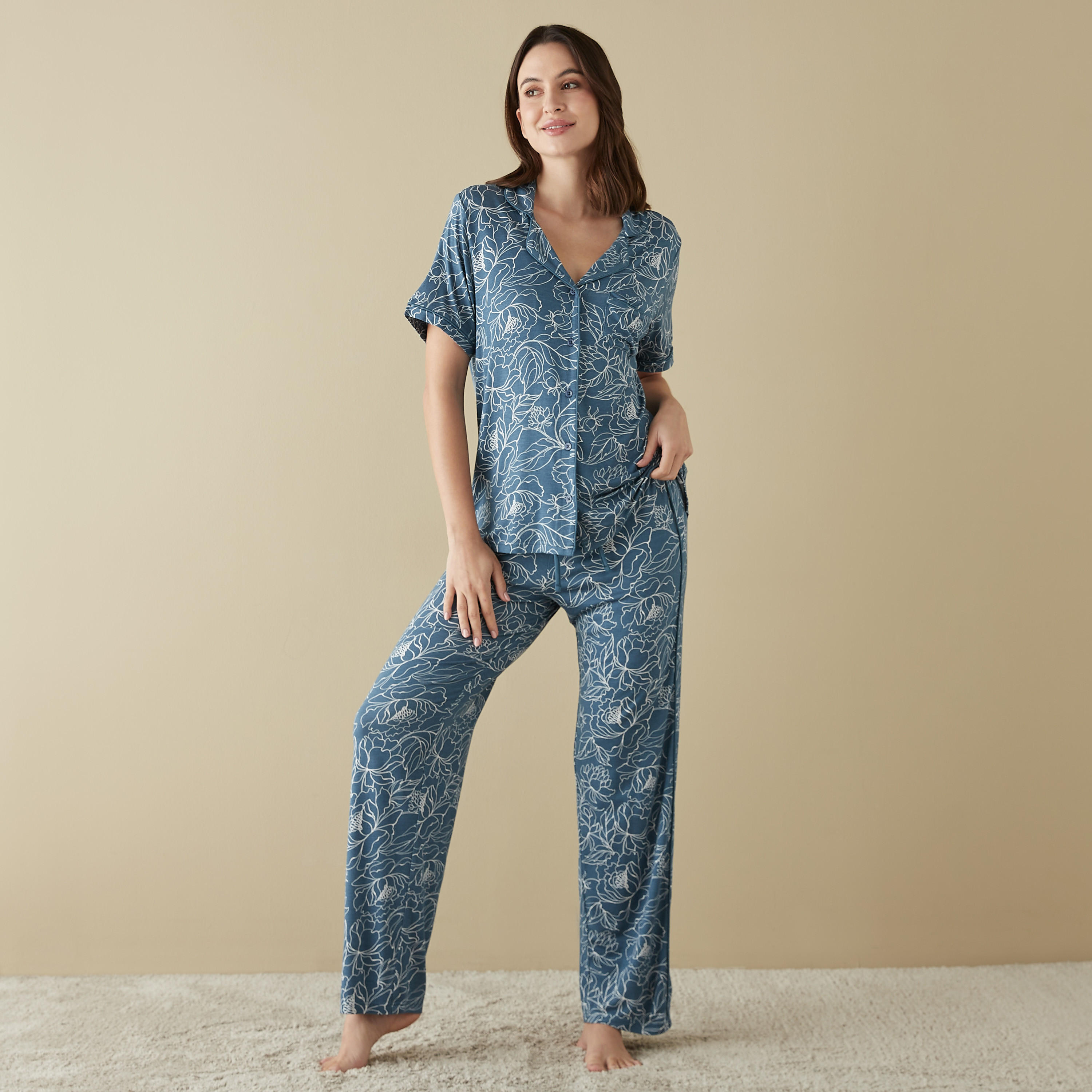 طقم بنطلون بيجاما وقميص بطبعات-women-clothing-nightwear-pyjamas-longsets-image-6