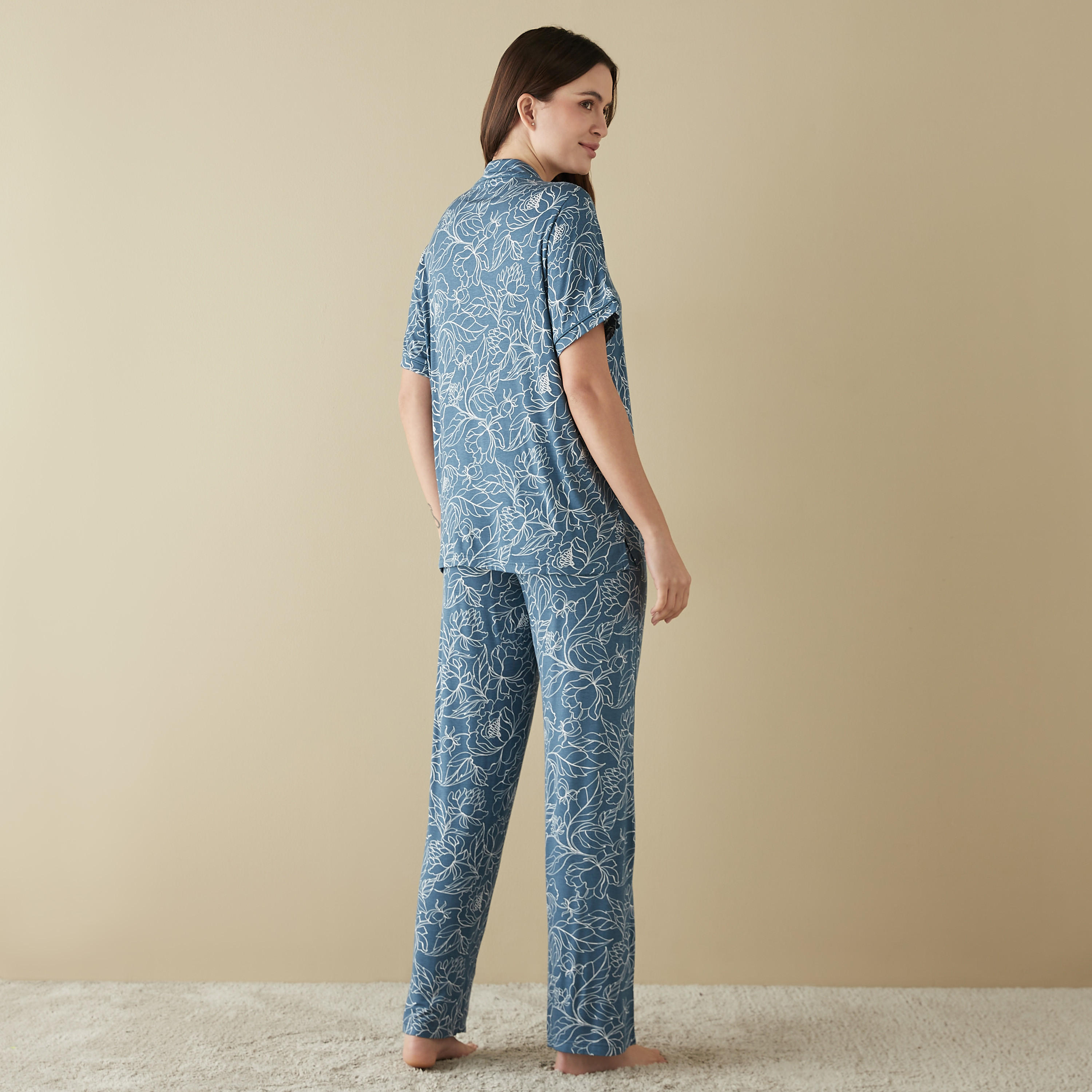 طقم بنطلون بيجاما وقميص بطبعات-women-clothing-nightwear-pyjamas-longsets-image-8