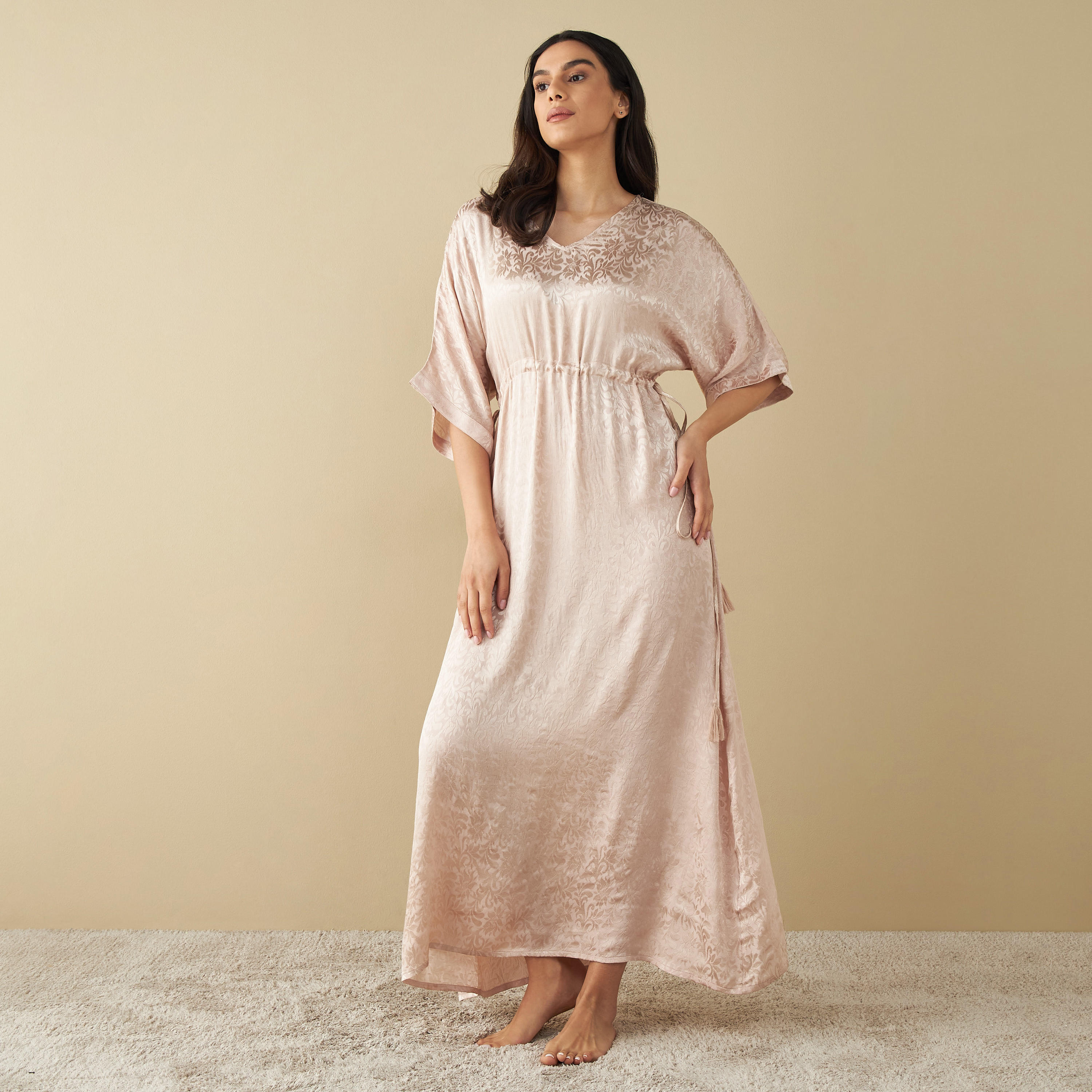 قميص نوم جاكار بارز الملمس بأربطة-women-clothing-nightwear-nighties-image-1