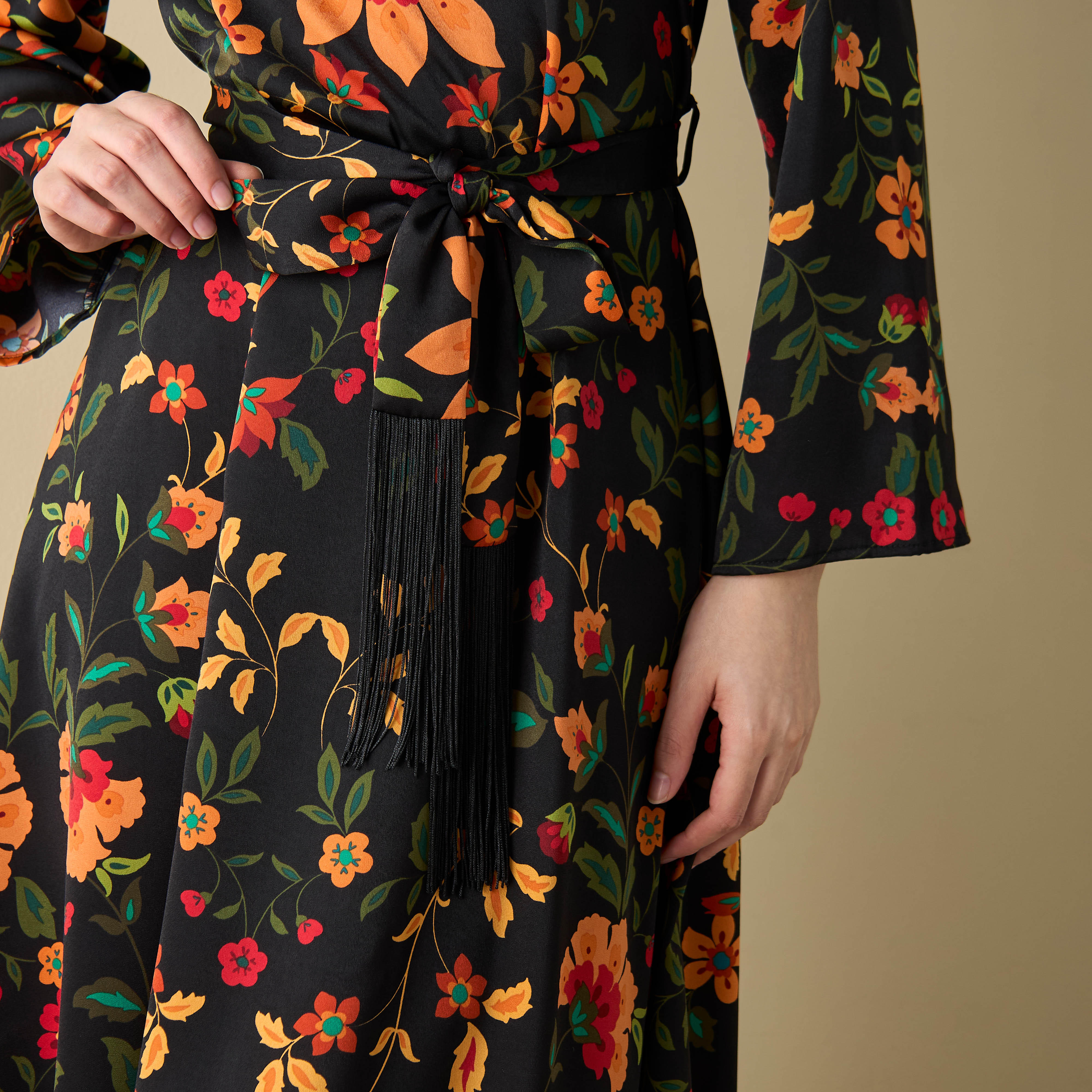 قميص نوم بطبعات وحزام رباط وشراشيب-women-clothing-nightwear-nighties-image-4
