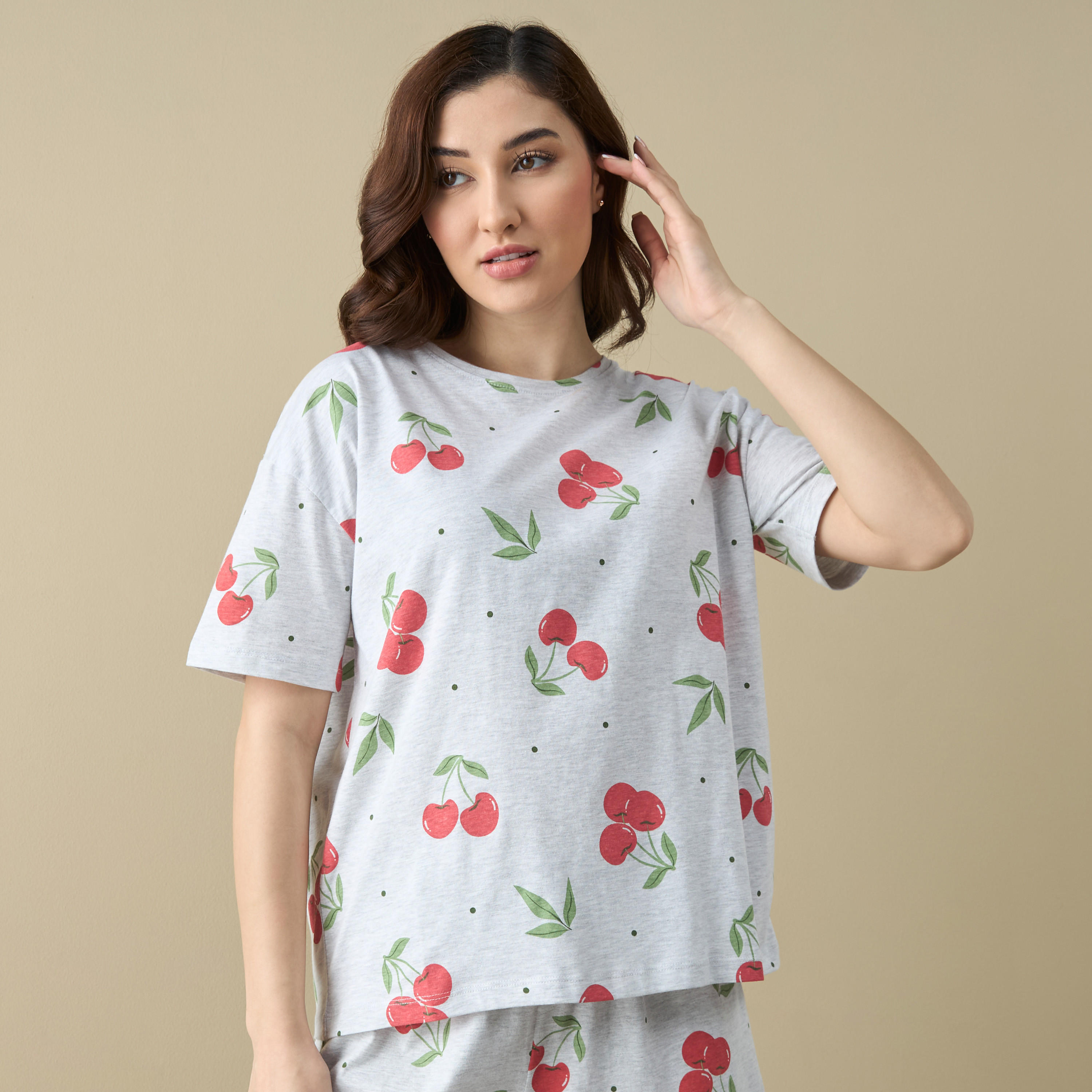 طقم شورت وتيشيرت بطبعات-women-clothing-nightwear-pyjamas-shortsets-image-7