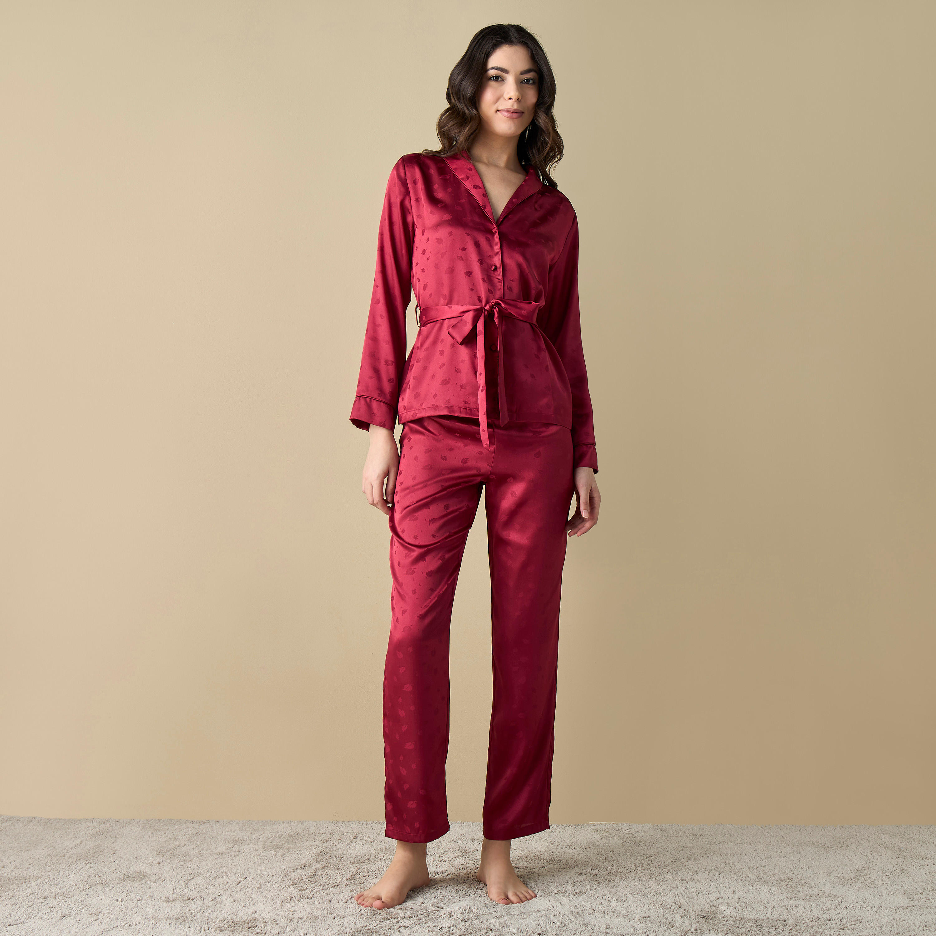 قميص بتزيينات أوراق شجر وبنطلون بيجاما بحزام رباط-women-clothing-nightwear-pyjamas-longsets-image-1