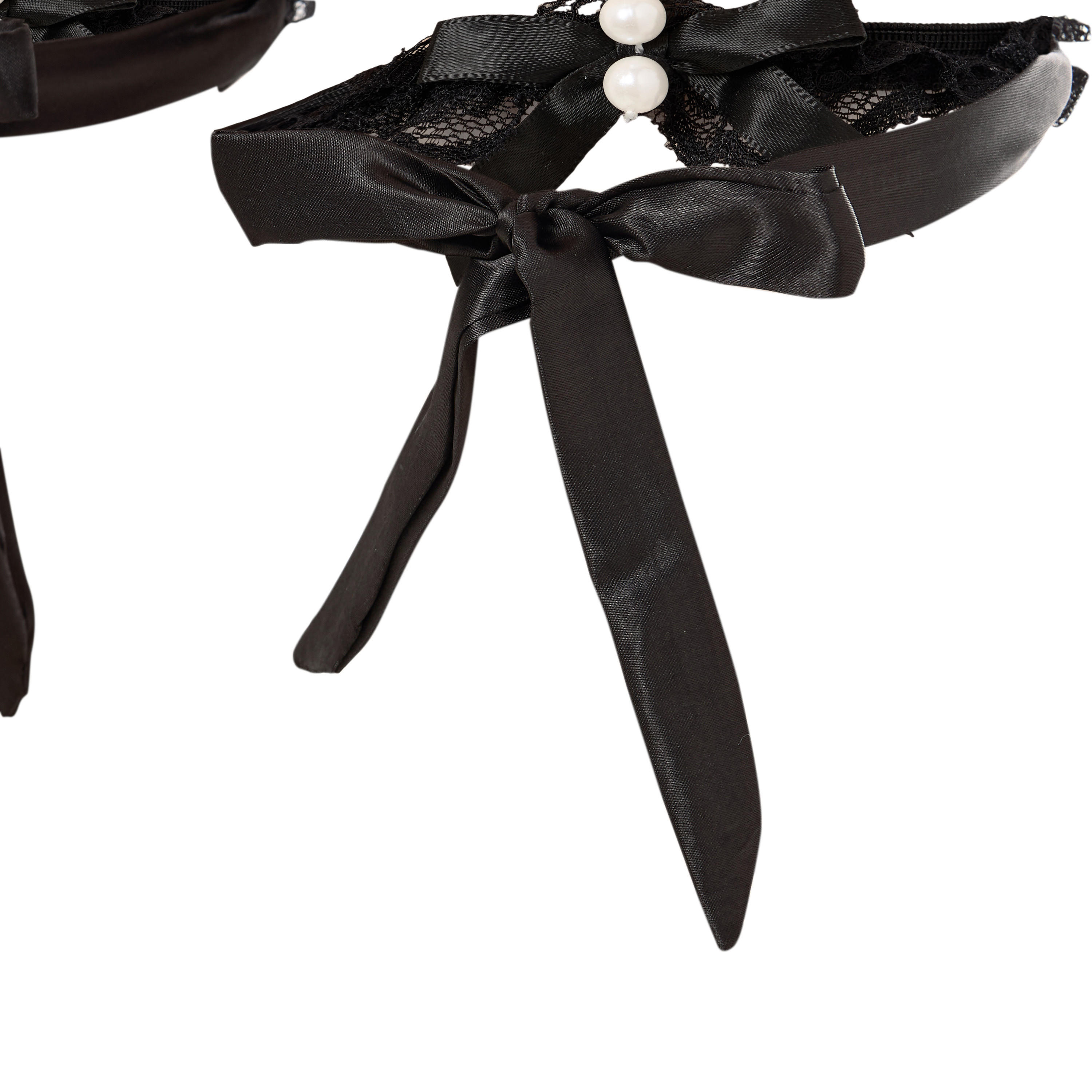 طقم ثونج وصدريّة بتفاصيل خرز-women-clothing-lingerie-babydollsandbodysuits-image-13