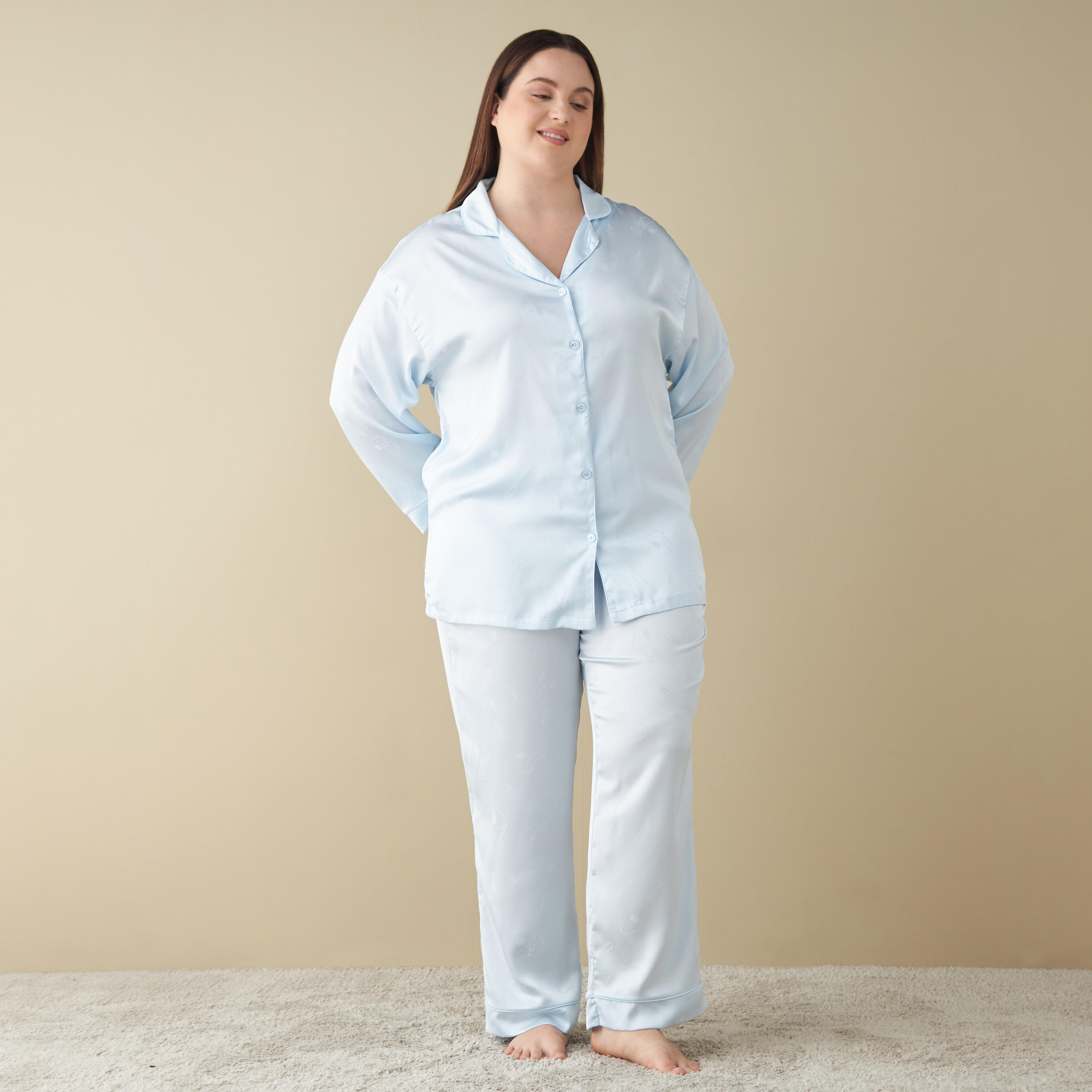طقم بنطلون بيجاما وقميص مقاس كبير بطبعات-women-clothing-nightwear-pyjamas-longsets-image-1