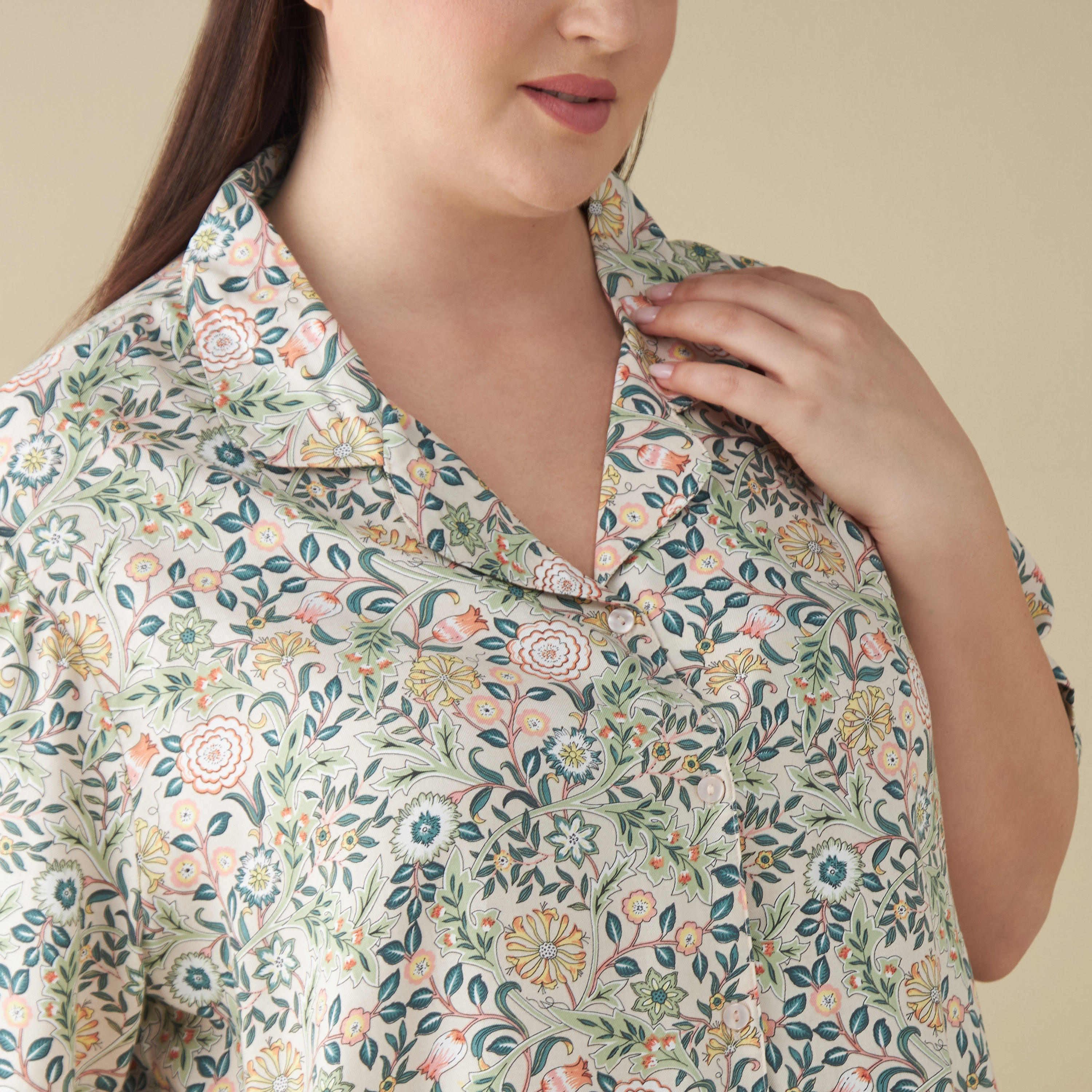 بنطلون بيجاما وقميص بطبعات زهرية ومقاس كبير مع قناع للعين-women-clothing-nightwear-pyjamas-longsets-image-5