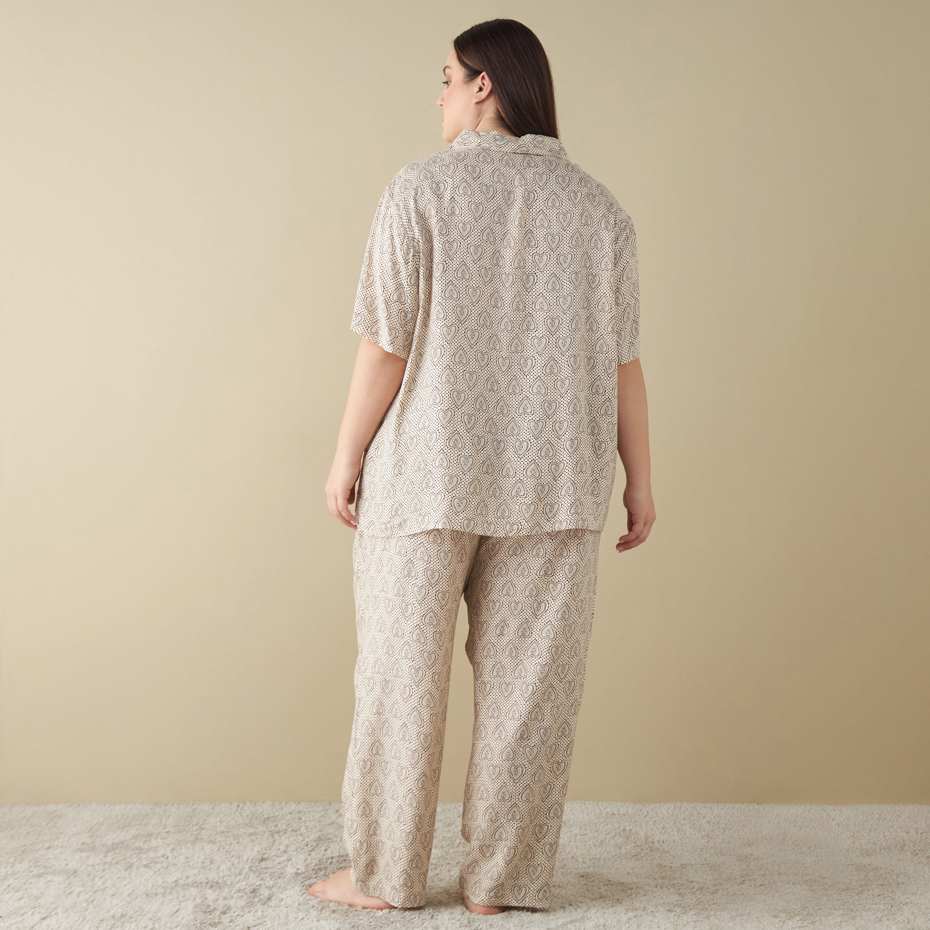 طقم بنطلون بيجاما وقميص بطبعات وقناع عيون مقاس كبير-women-clothing-nightwear-pyjamas-longsets-image-4