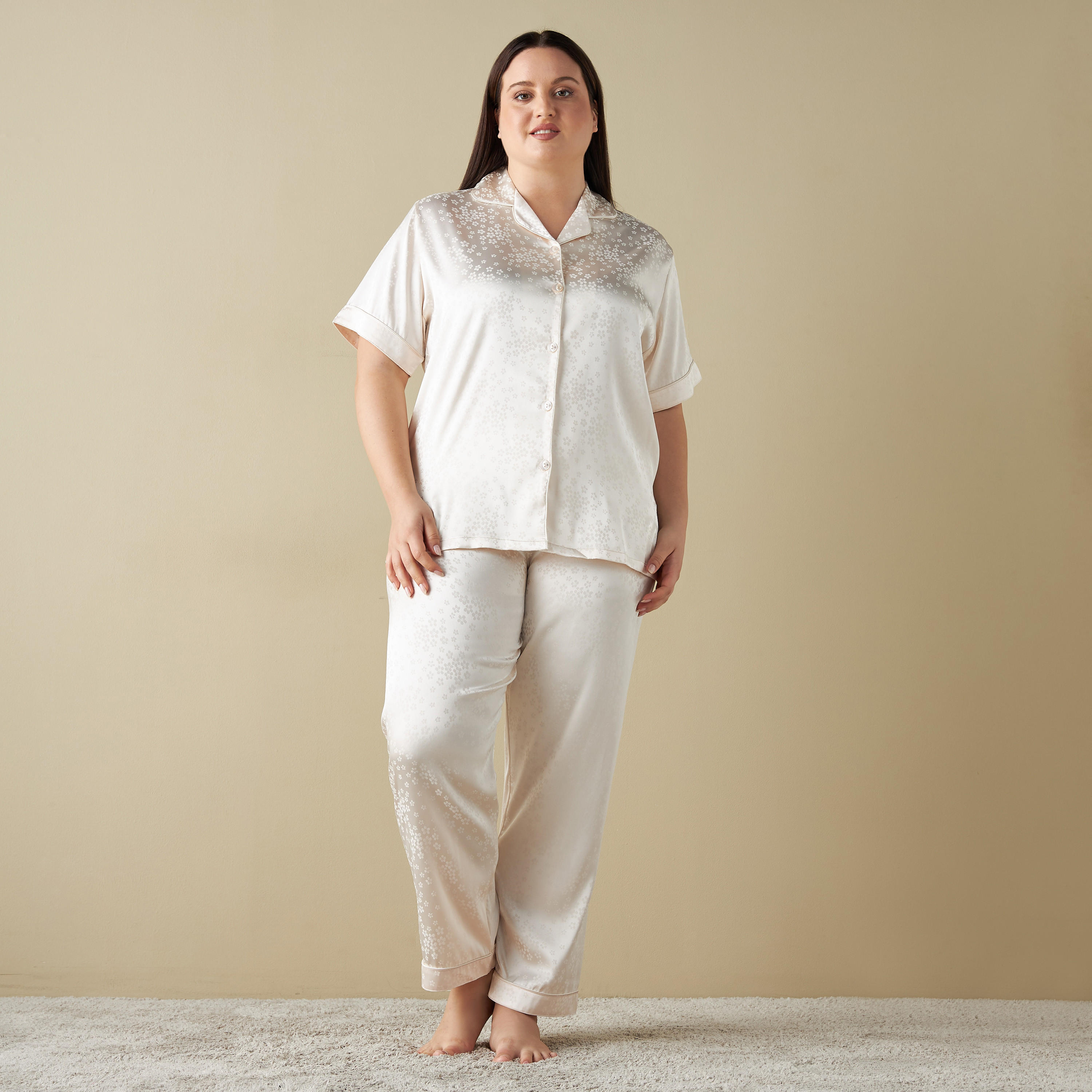 طقم بنطلون بيجاما وقميص بطبعات-women-clothing-nightwear-pyjamas-longsets-image-1