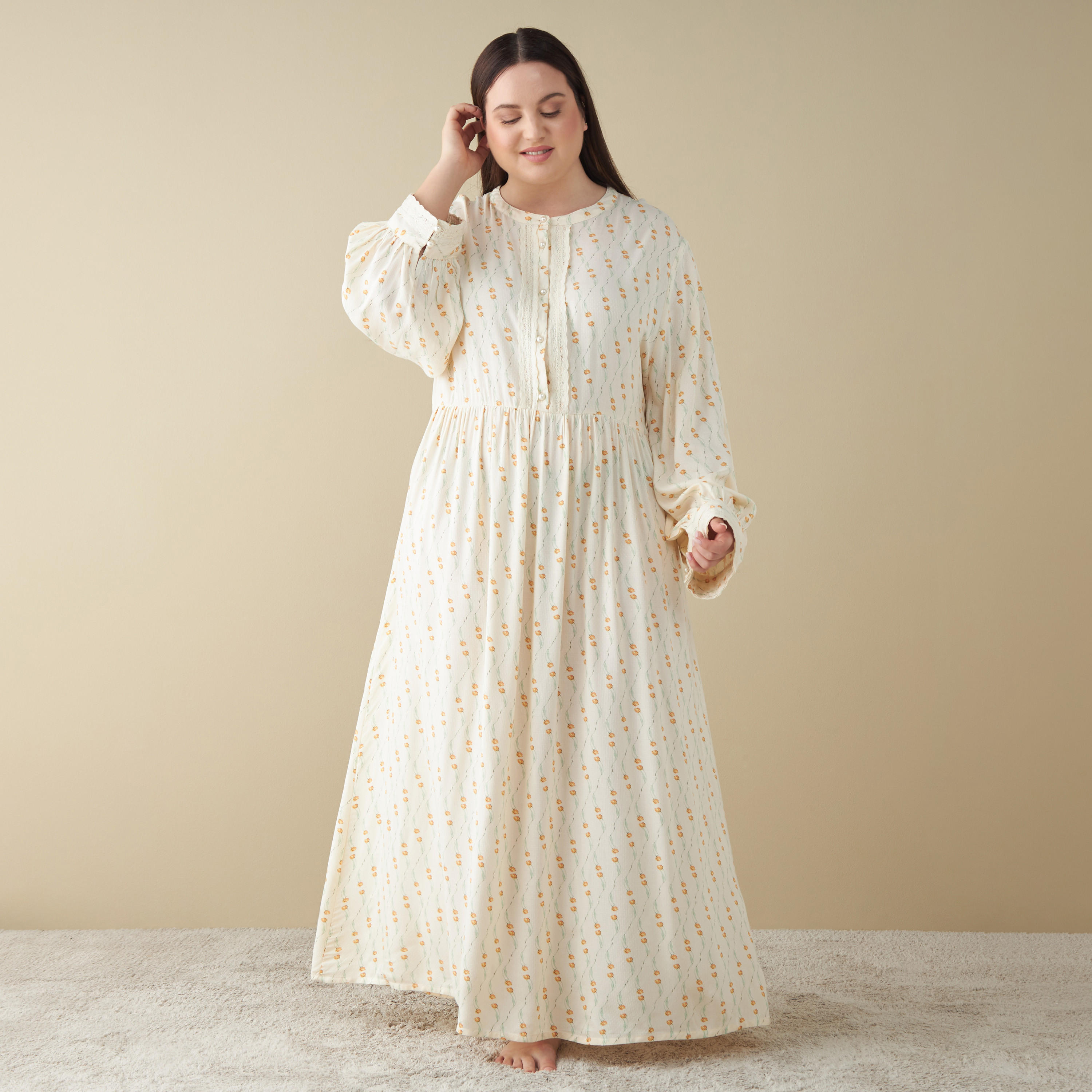 ثوب نوم بأكمام طويلة وطبعات وياقة مستديرة-women-clothing-nightwear-nighties-image-1