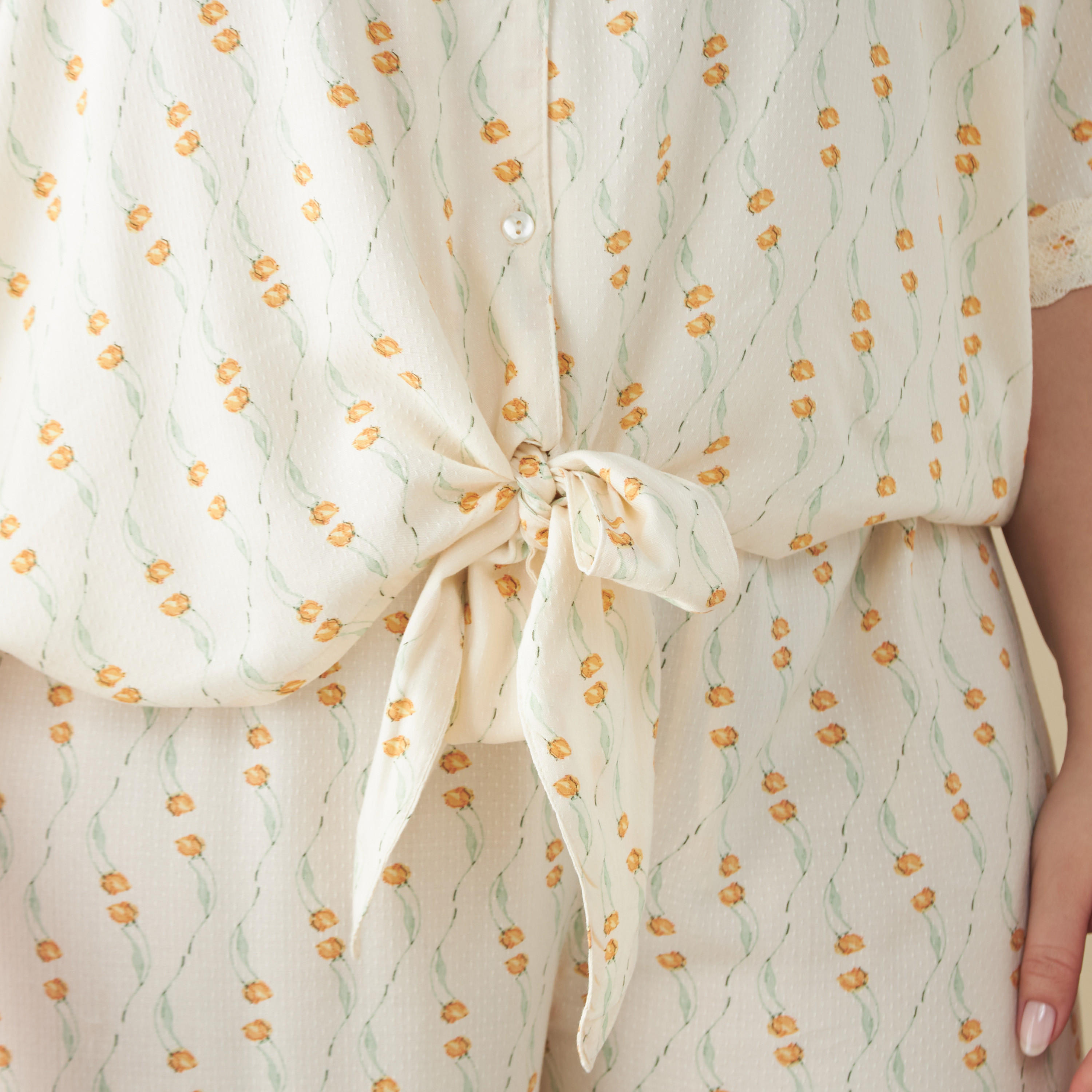 طقم بنطلون بيجاما وقميص بطبعات وأربطة مقاس كبير-women-clothing-nightwear-pyjamas-longsets-image-1
