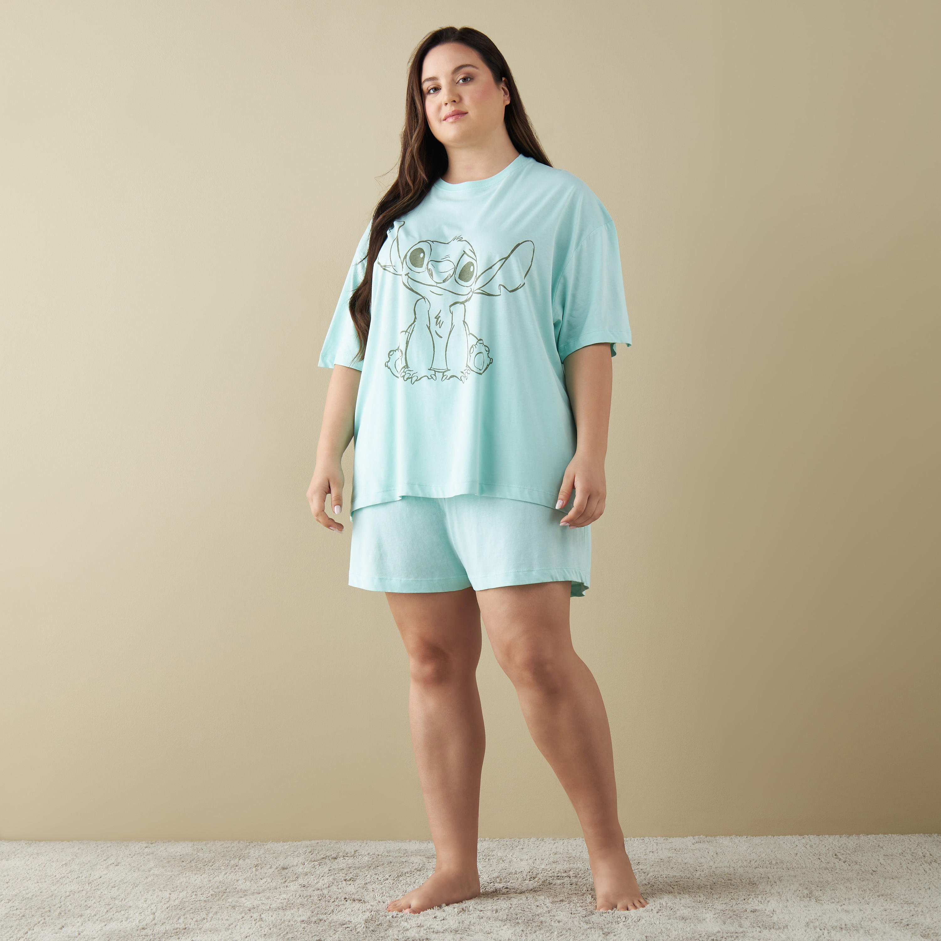 طقم شورت وتيشيرت بطبعات-women-clothing-nightwear-pyjamas-shortsets-image-1