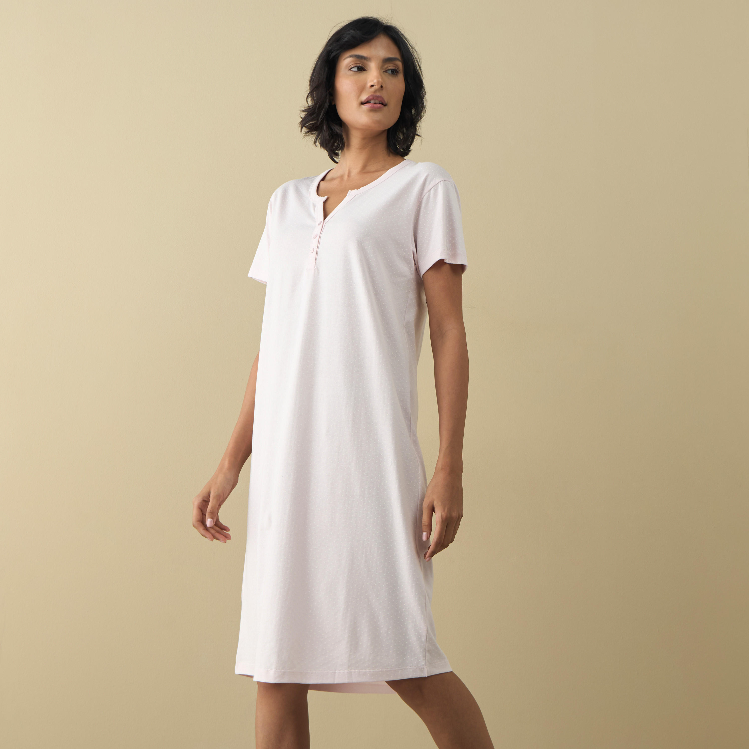 قميص نوم بياقة بفتحة وأكمام قصيرة وطبعات-women-clothing-nightwear-nighties-image-1