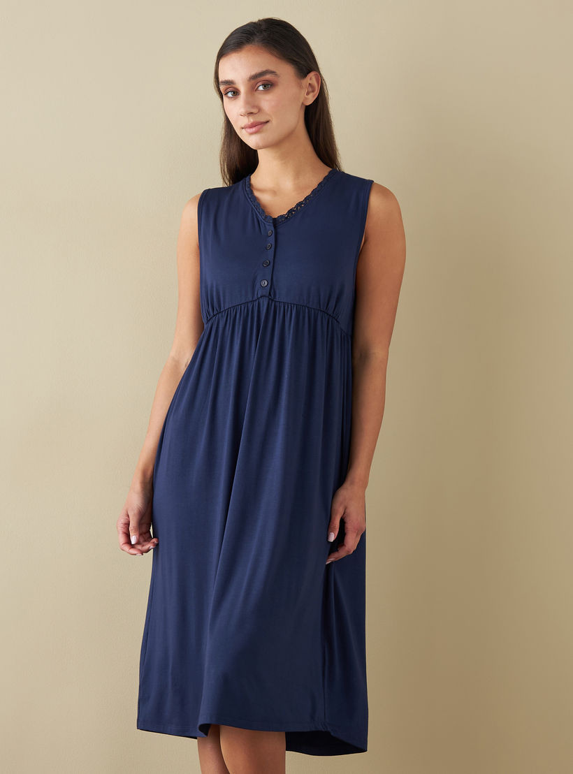 فستان نوم بدون أكمام بياقة V وتفاصيل دانتيل-women-clothing-nightwear-nighties-image-1
