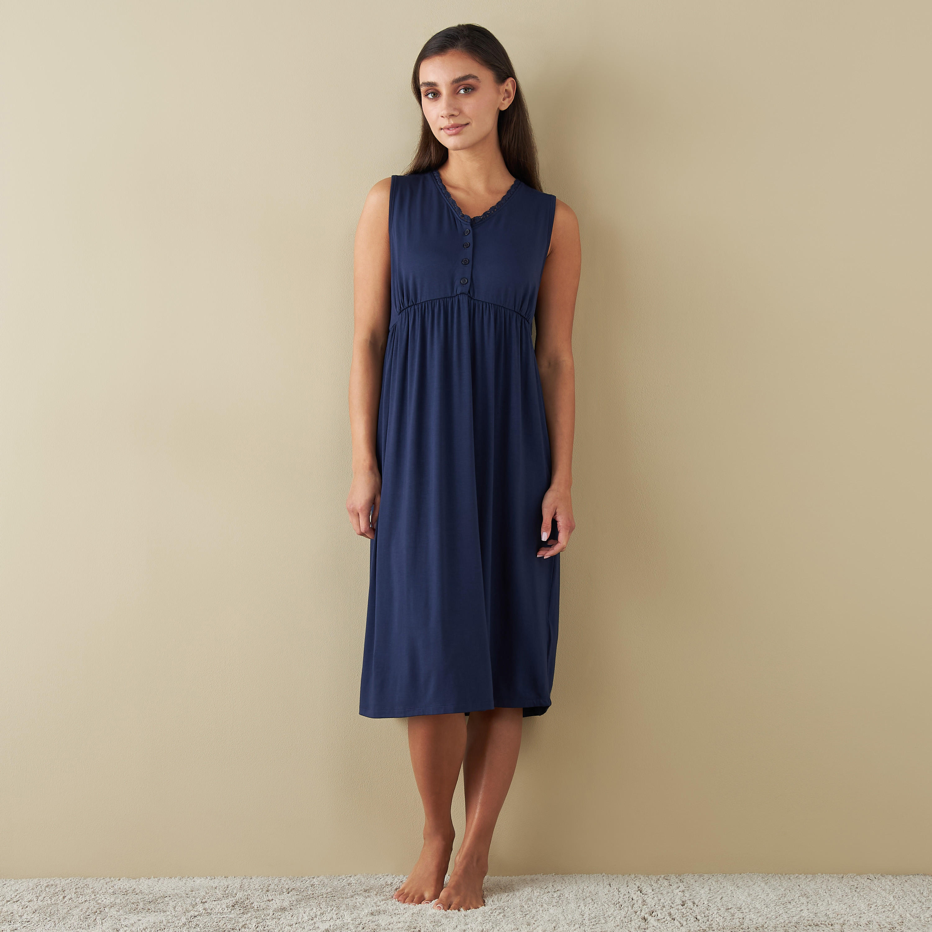 فستان نوم بدون أكمام بياقة V وتفاصيل دانتيل-women-clothing-nightwear-nighties-image-2