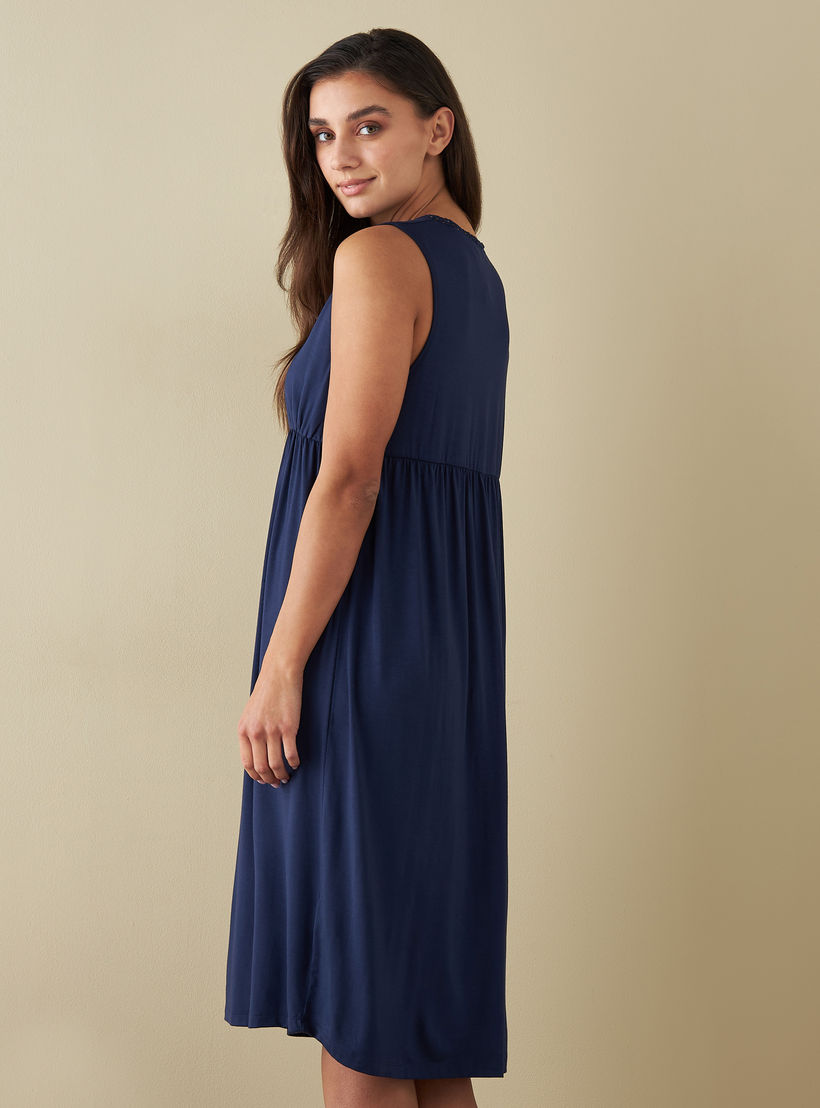 فستان نوم بدون أكمام بياقة V وتفاصيل دانتيل-women-clothing-nightwear-nighties-image-3