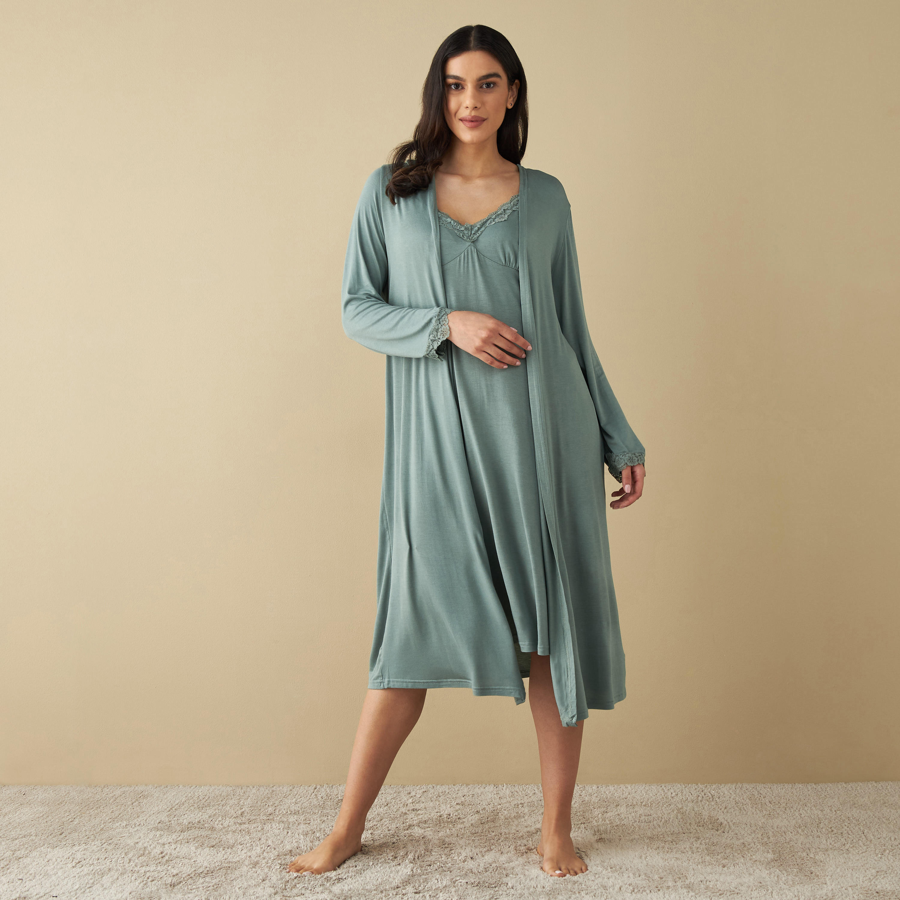 طقم قميص نوم بدانتيل وروب -women-clothing-nightwear-robes-image-1