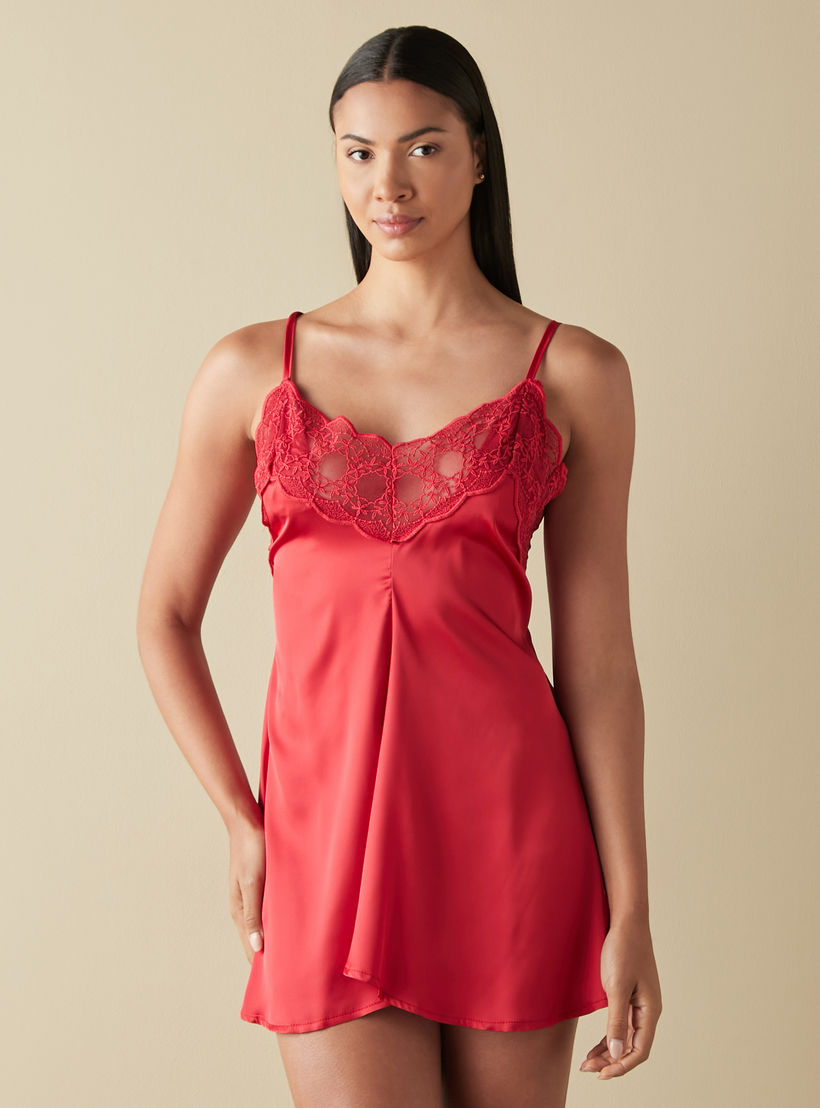 طقم فستان نوم مزين بالدانتيل وروب-women-clothing-nightwear-robes-image-3