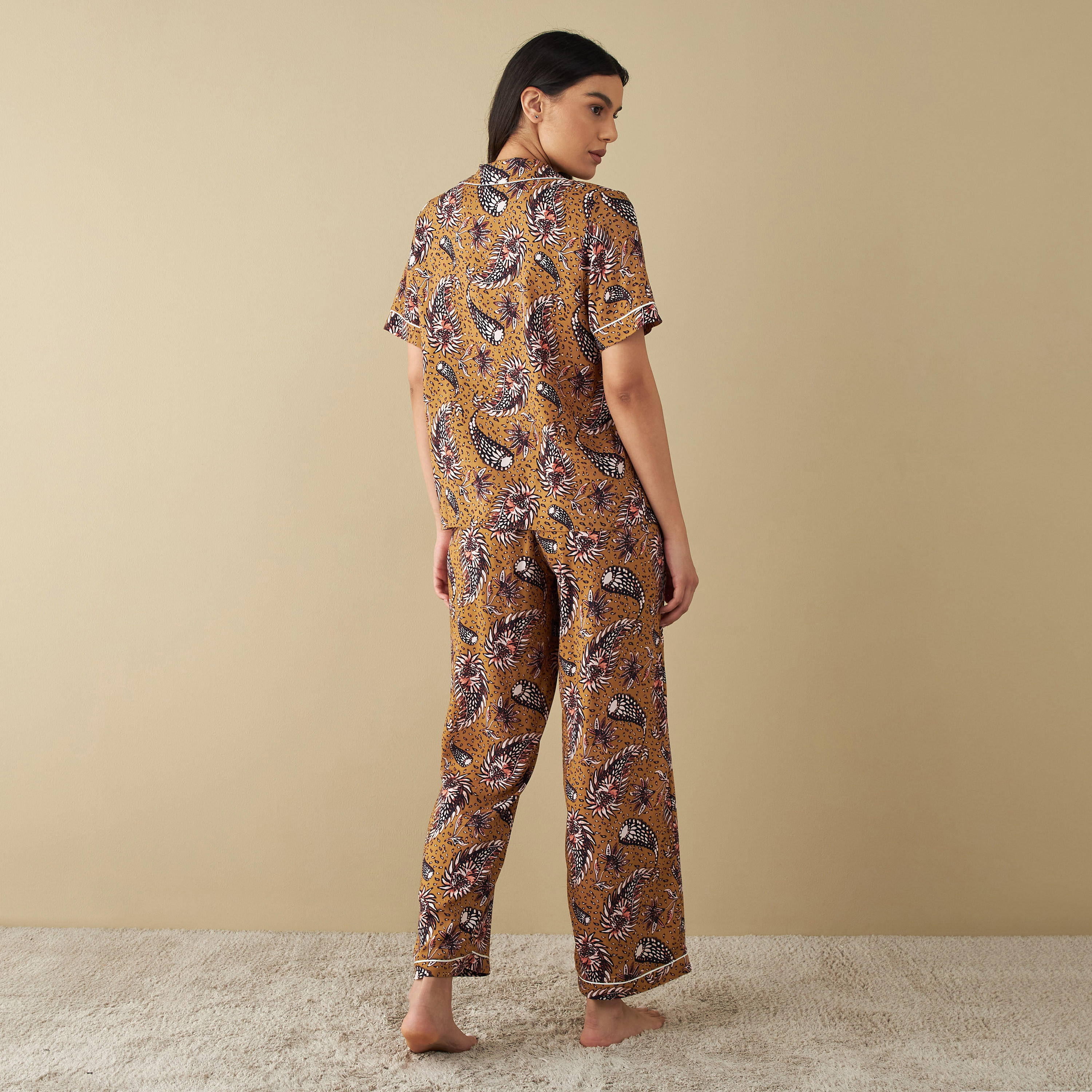 طقم بنطلون بيجاما وقميص بطبعات بيزلي-women-clothing-nightwear-pyjamas-longsets-image-4