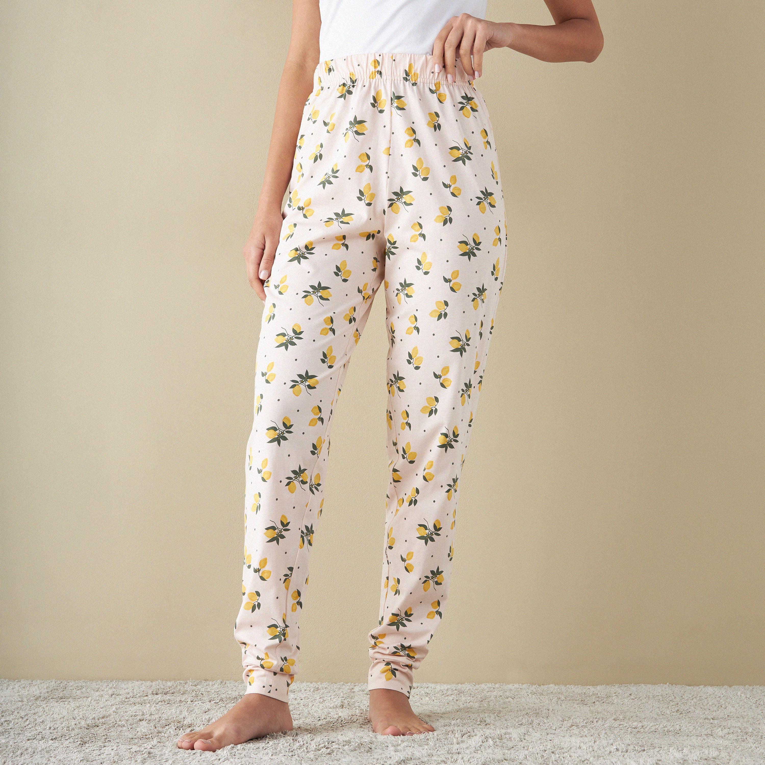 بنطلون بيجاما بخصر مطّاطي وطبعات-women-clothing-nightwear-pyjamas-bottoms-image-4