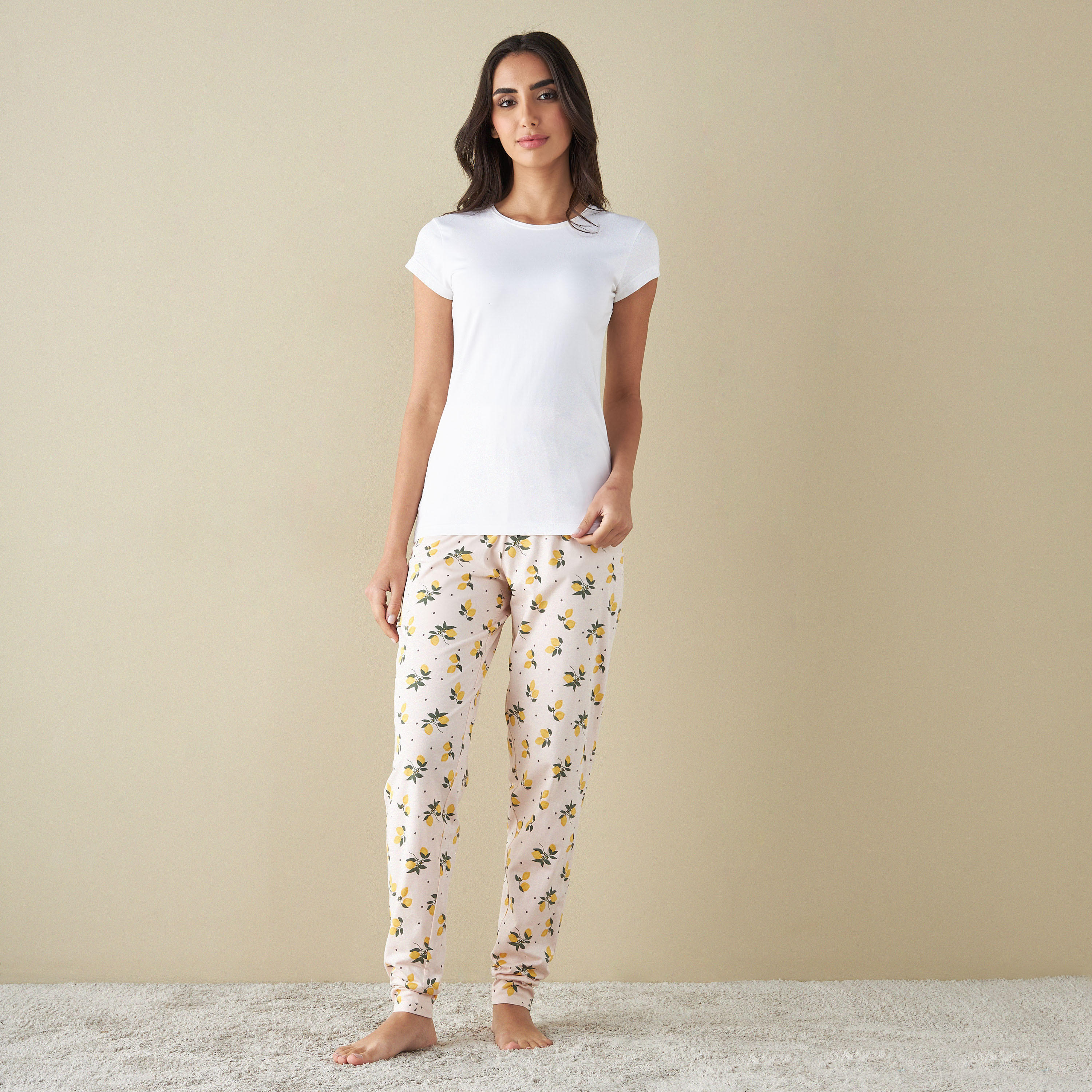 بنطلون بيجاما بخصر مطّاطي وطبعات-women-clothing-nightwear-pyjamas-bottoms-image-3