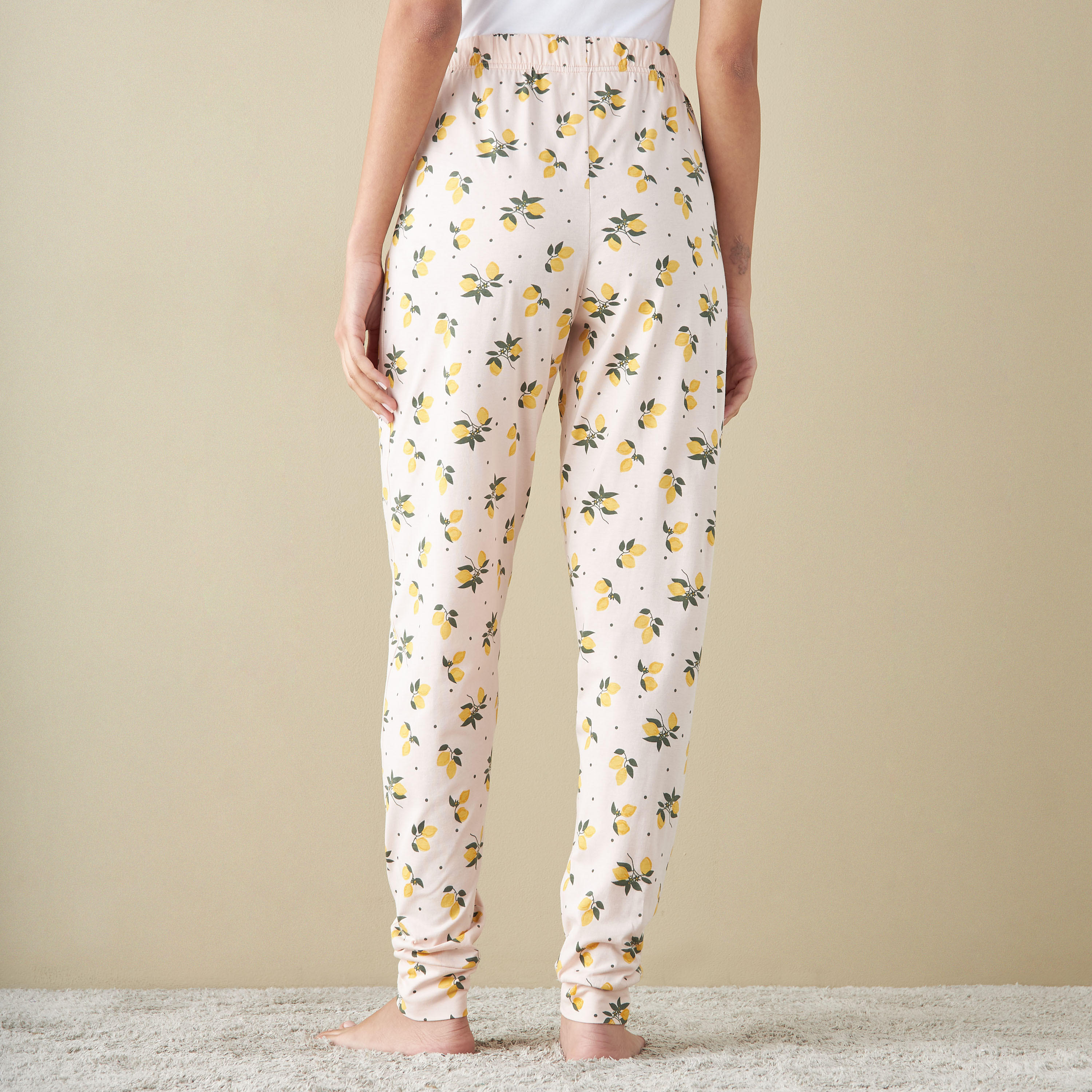 بنطلون بيجاما بخصر مطّاطي وطبعات-women-clothing-nightwear-pyjamas-bottoms-image-2