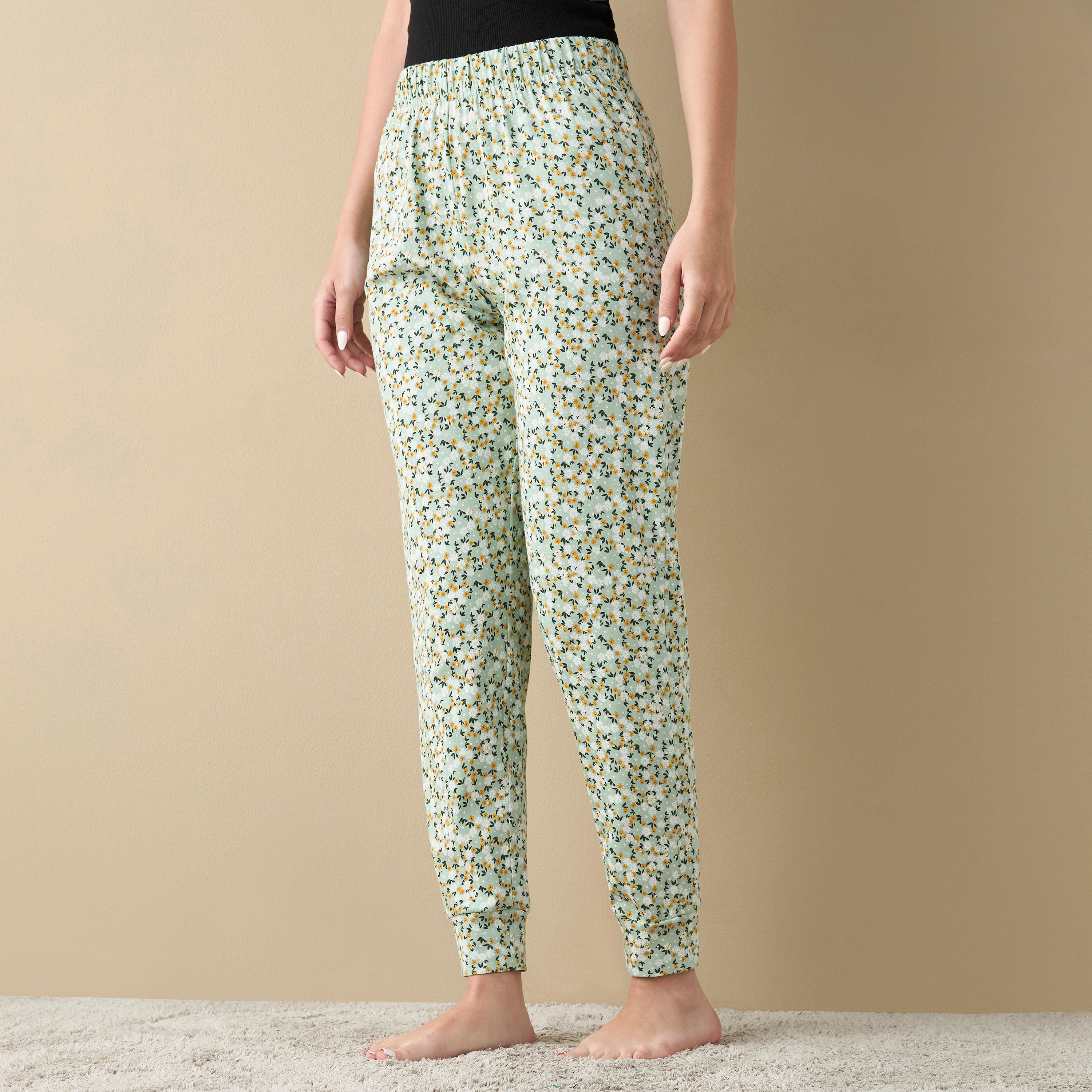 بنطلون بيجاما بخصر مطّاطي وطبعات-women-clothing-nightwear-pyjamas-bottoms-image-1
