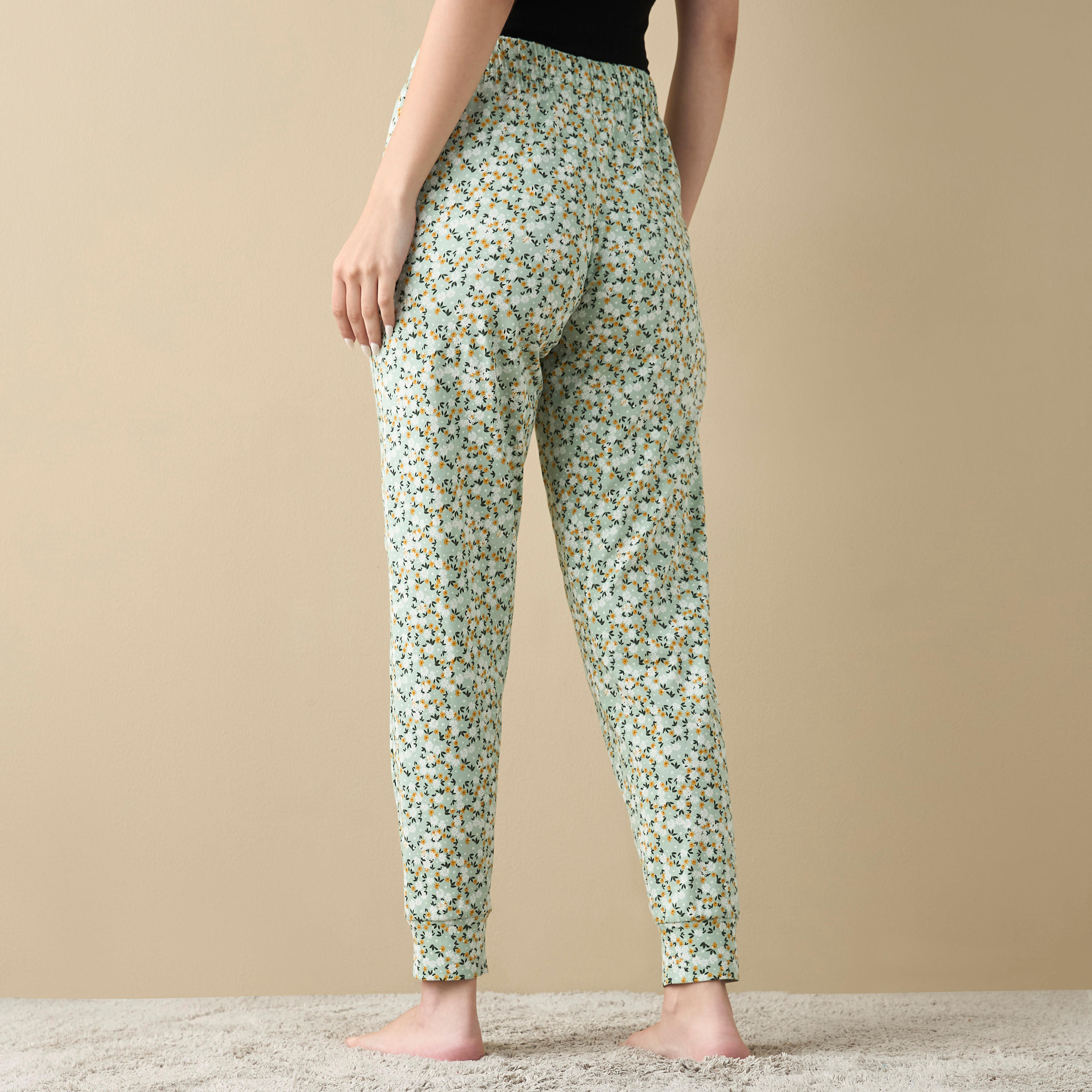 بنطلون بيجاما بخصر مطّاطي وطبعات-women-clothing-nightwear-pyjamas-bottoms-image-3