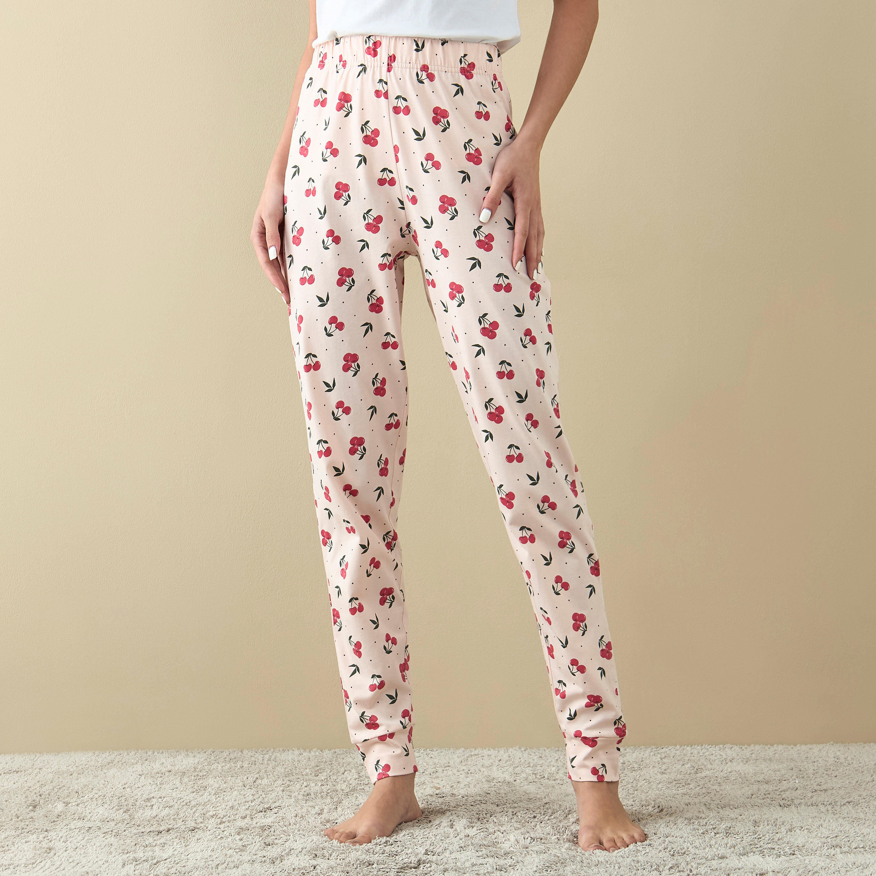 بنطلون بيجاما بخصر مطّاطي وطبعات كرز-women-clothing-nightwear-pyjamas-bottoms-image-1