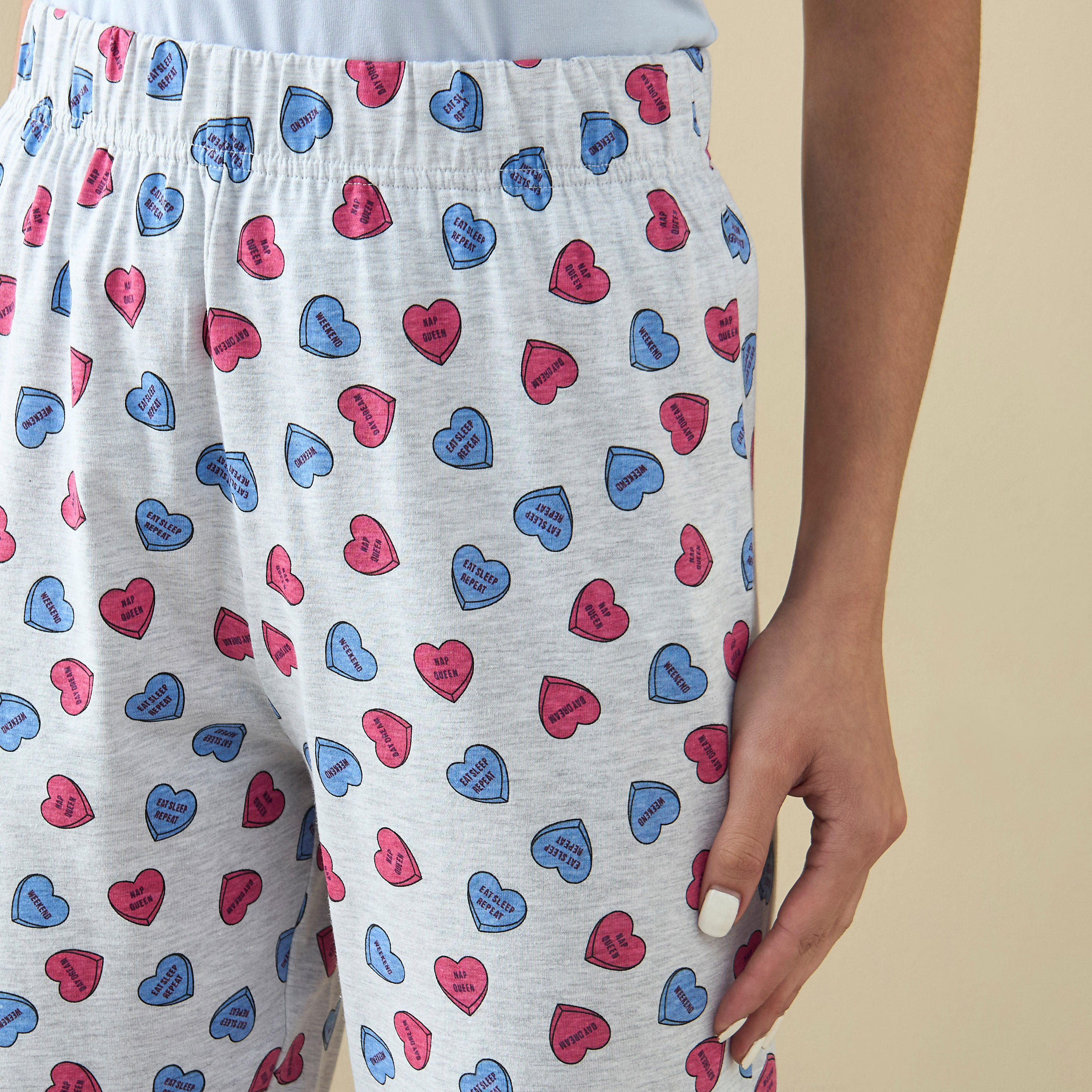 بنطلون بيجاما بخصر مطّاطي وطبعات من جونيورز-women-clothing-nightwear-pyjamas-bottoms-image-4
